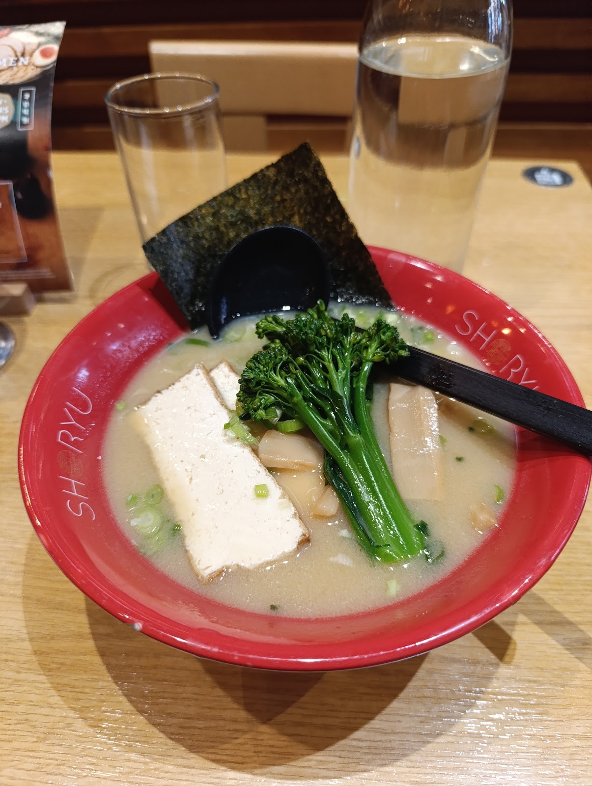 Shoryu Ramen Soho: food & drinks
