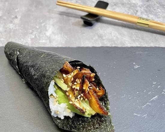 Gorilla Eats Sushi: food & drinks