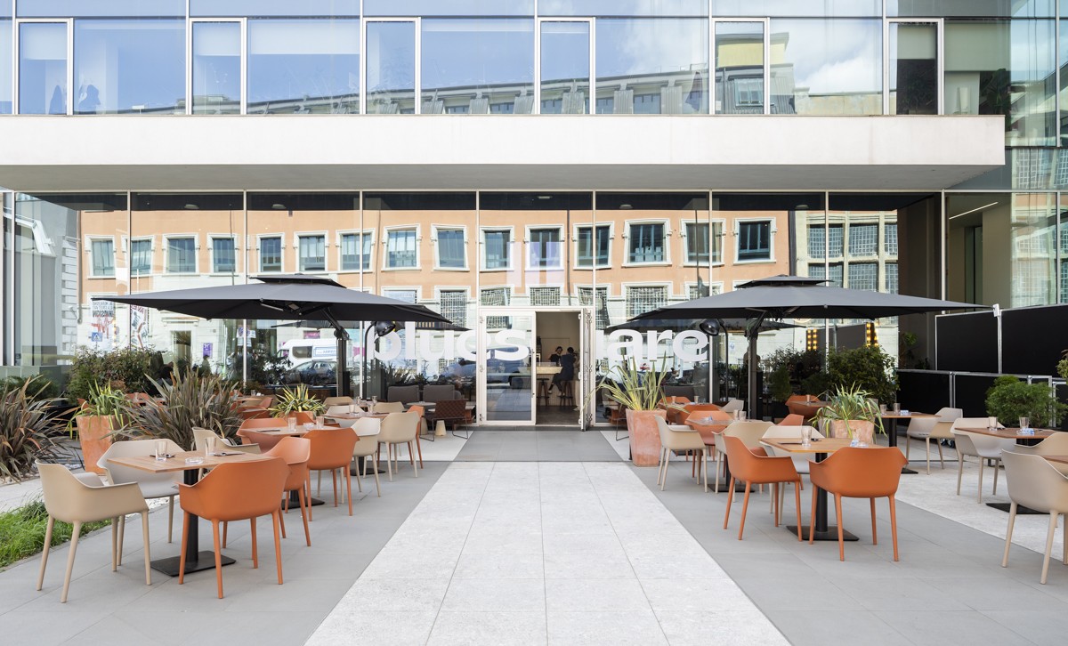 Bluesquare - Contemporary Inn: the place
