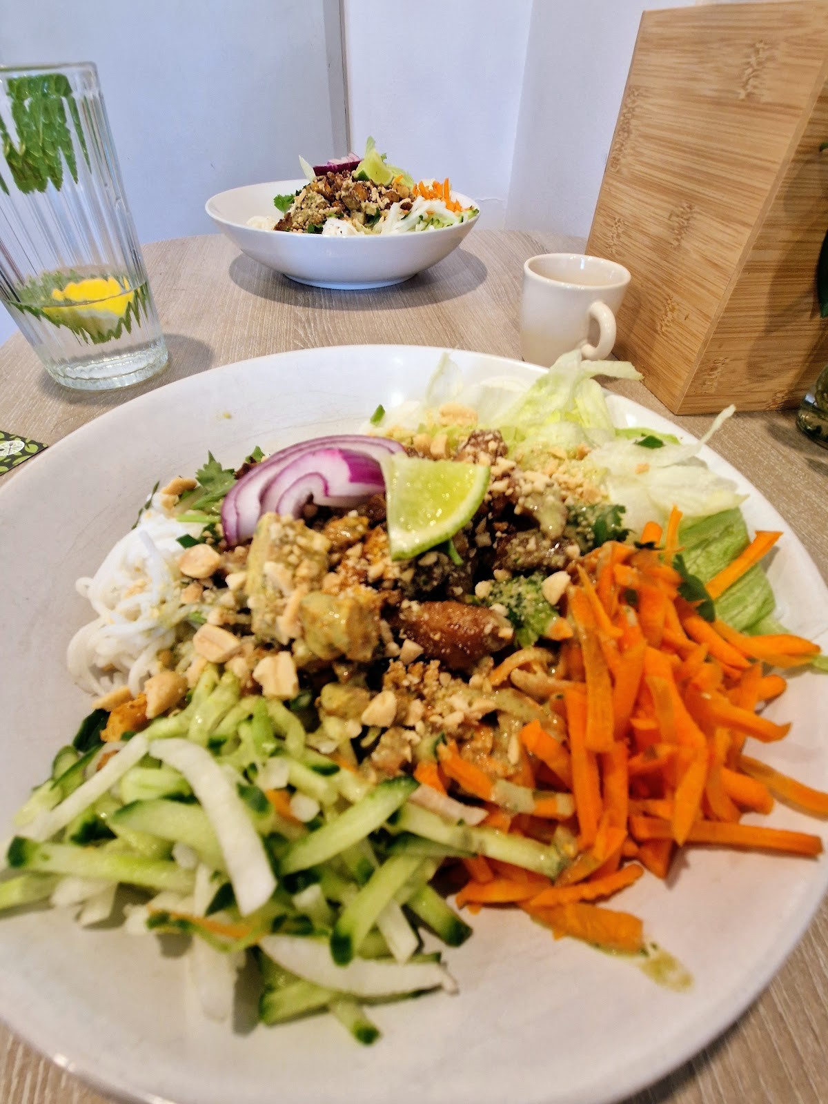 Veggie Garden: food & drinks