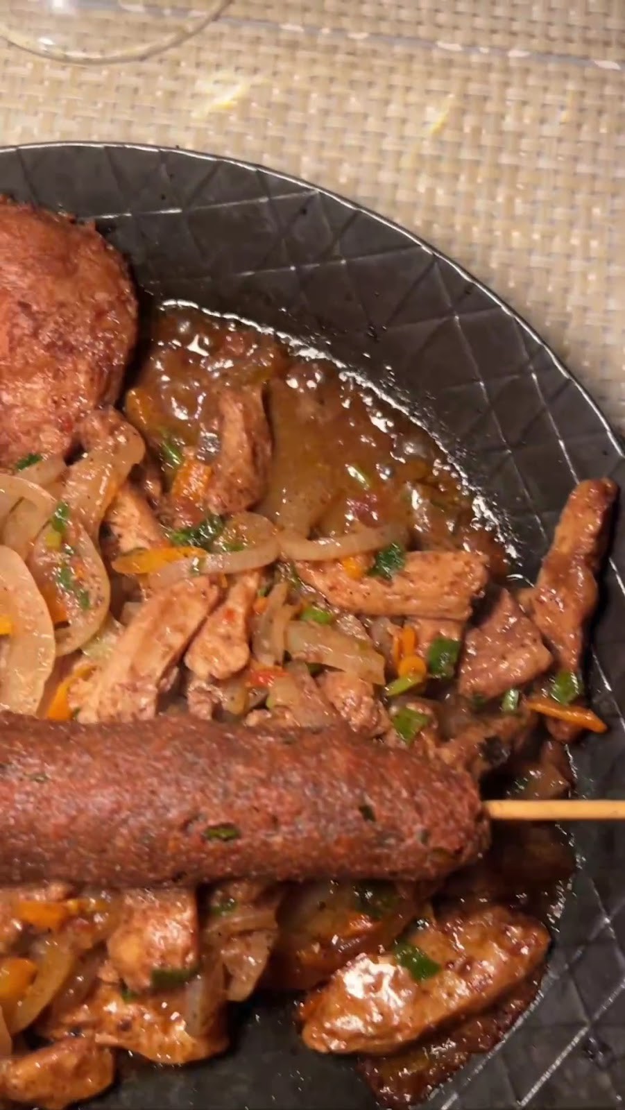 Vegano Mezo: food & drinks