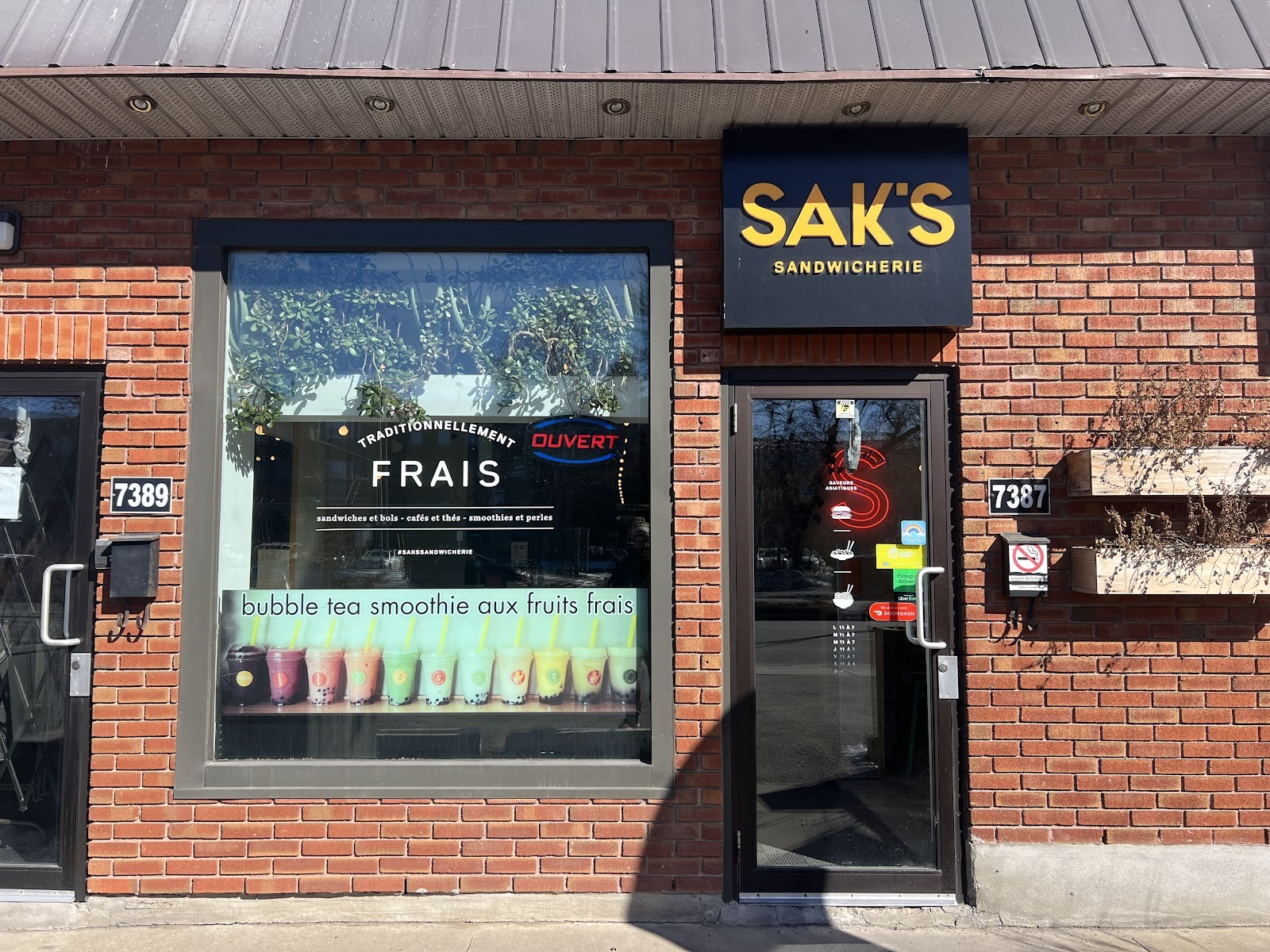 Sak's Sandwicherie: the place