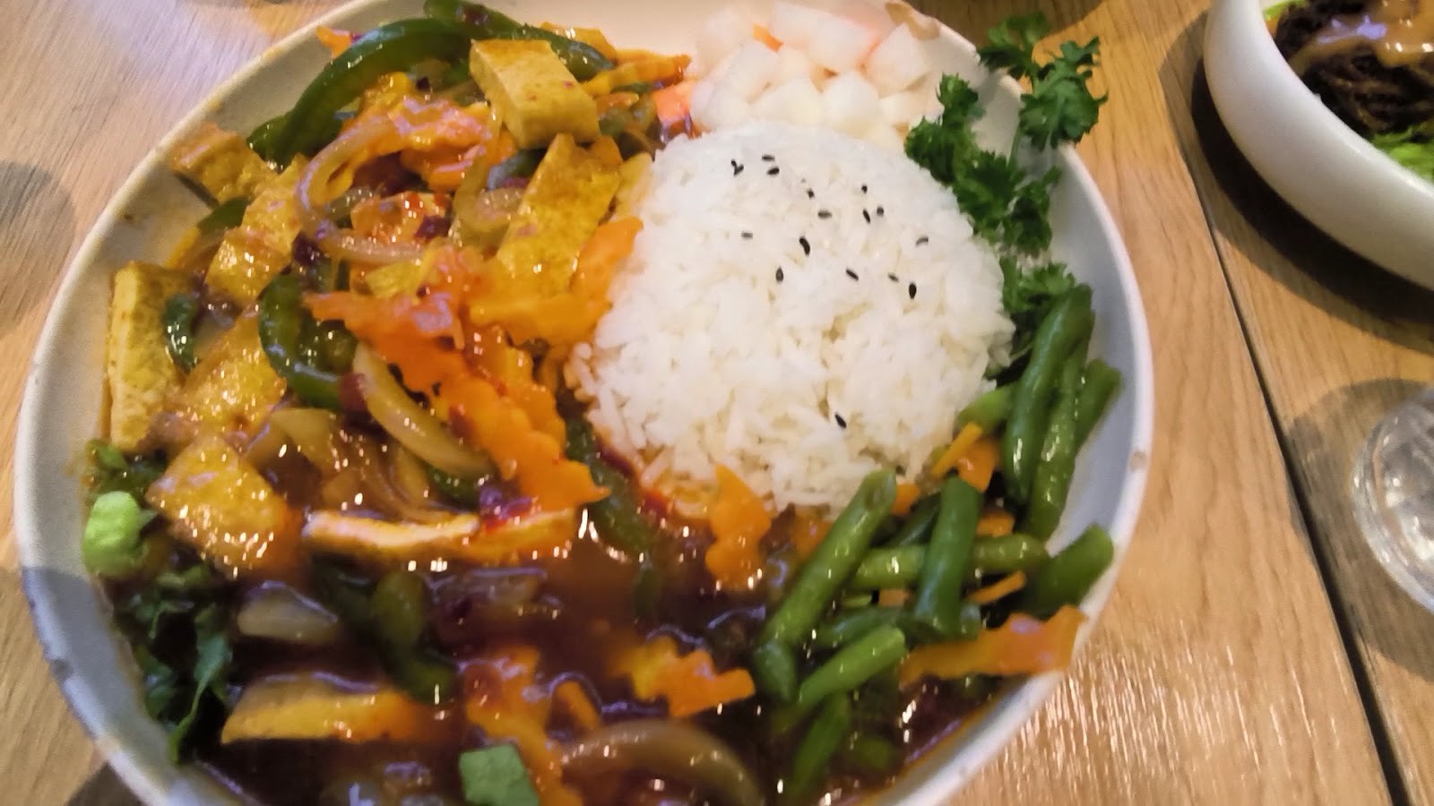 Cantine de lotus: food & drinks