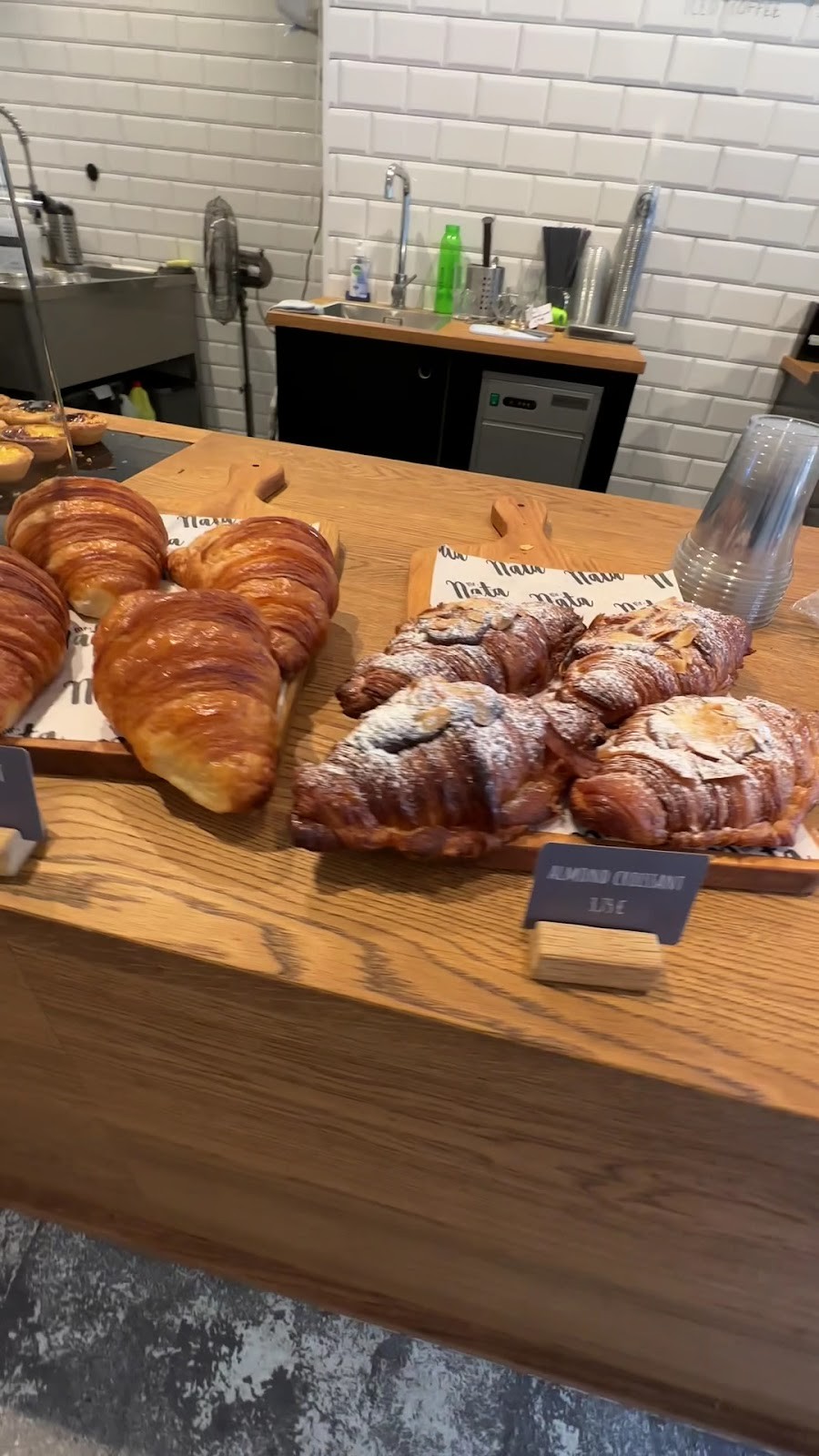 Mister NATA | Van Woustraat: the place