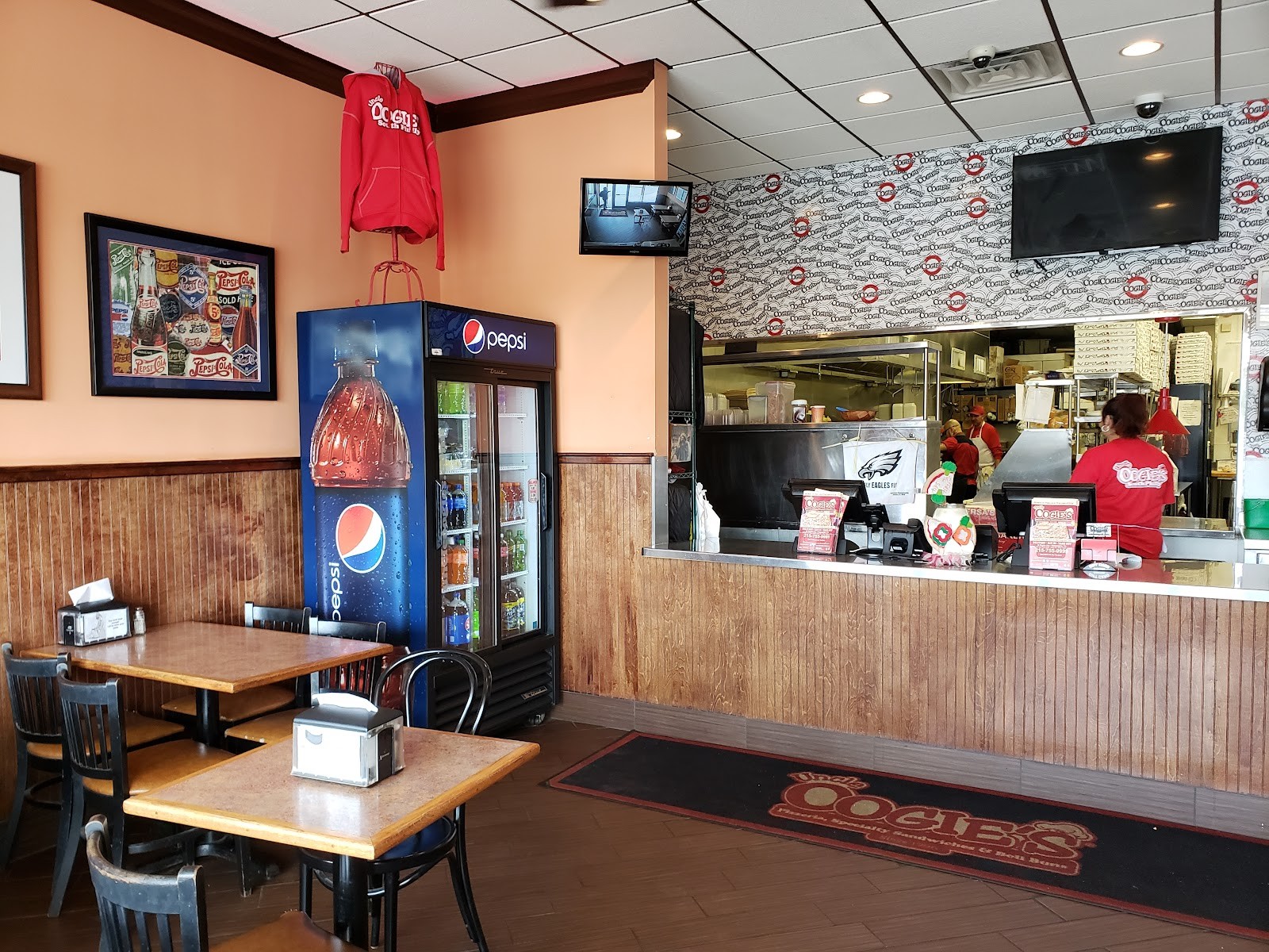 Uncle Oogie's Pizzeria & Specialty Sandwiches: the place