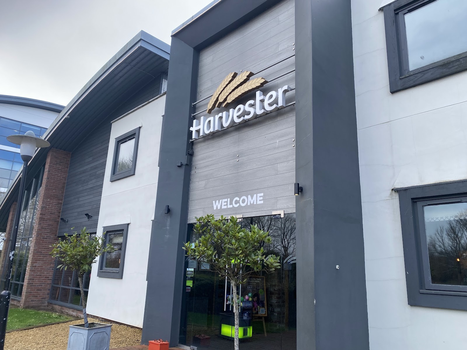 Harvester Cardiff Bay Penarth: the place