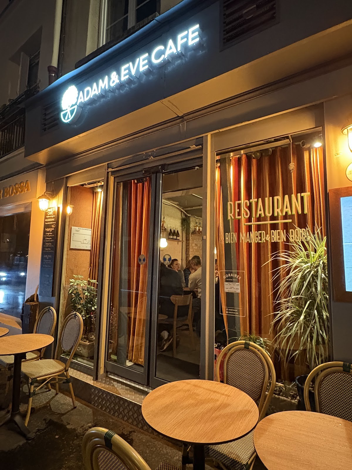 Adam et Eve Café - Restaurant Végétarien: the place