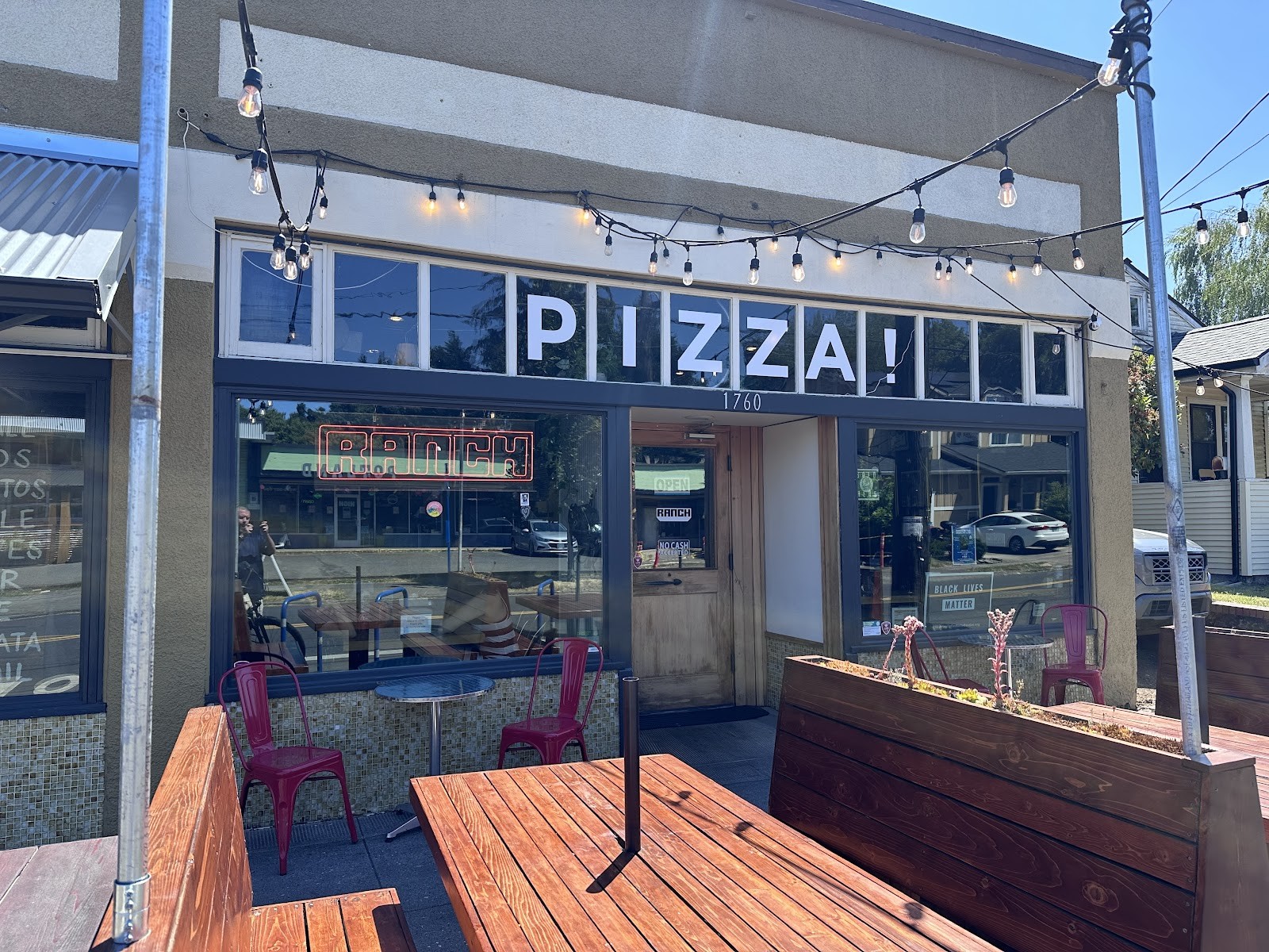 Ranch Pizza Northeast: the place