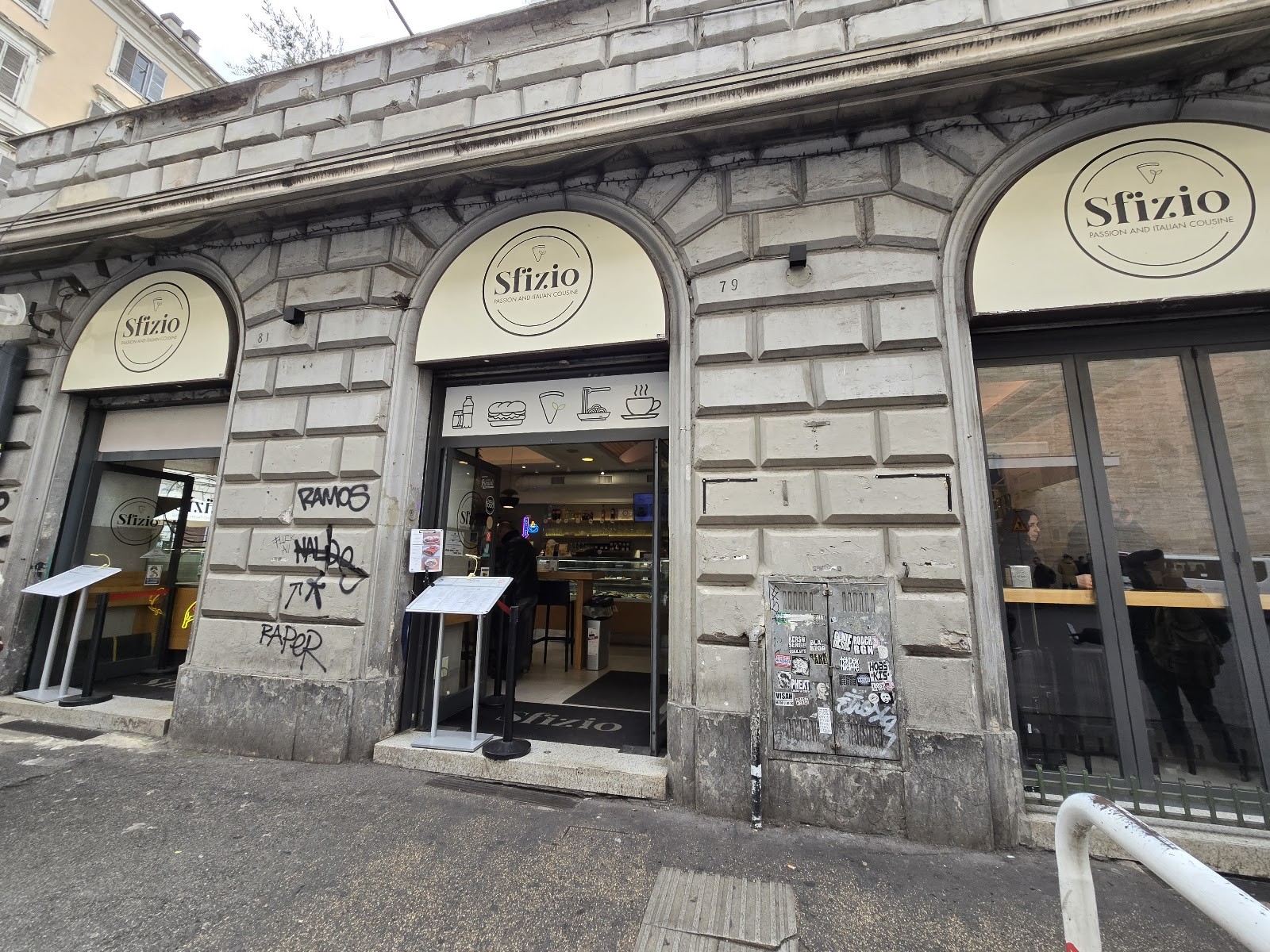 Sfizio Pizzeria: the place