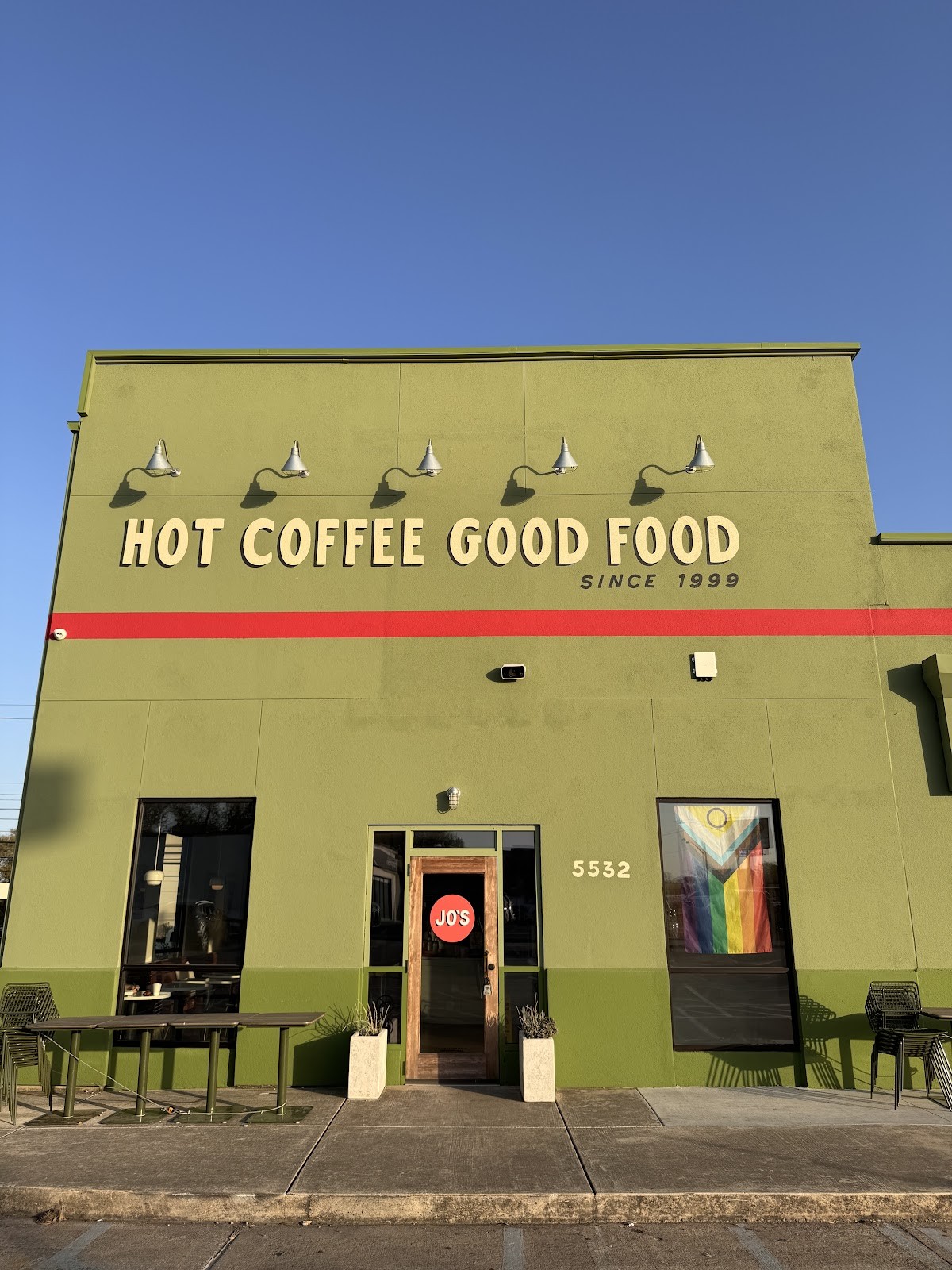 Jo's Coffee – South Austin (Menchaca): the place