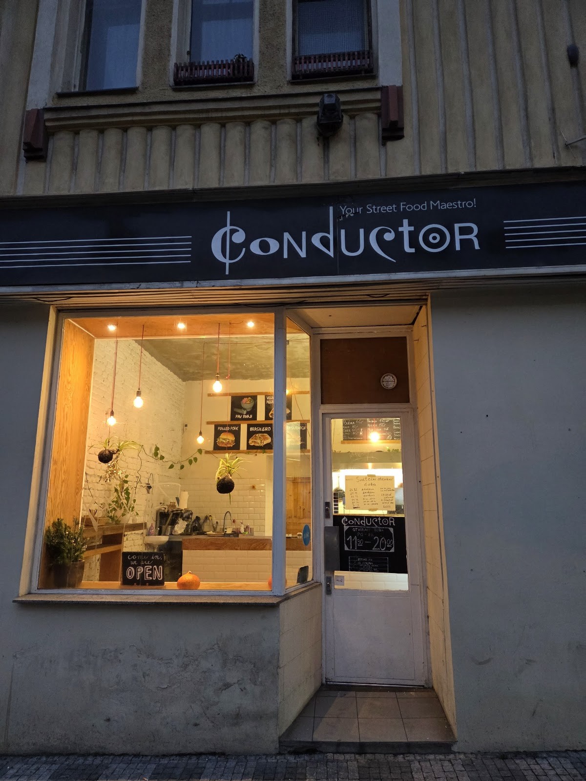Conductor: the place