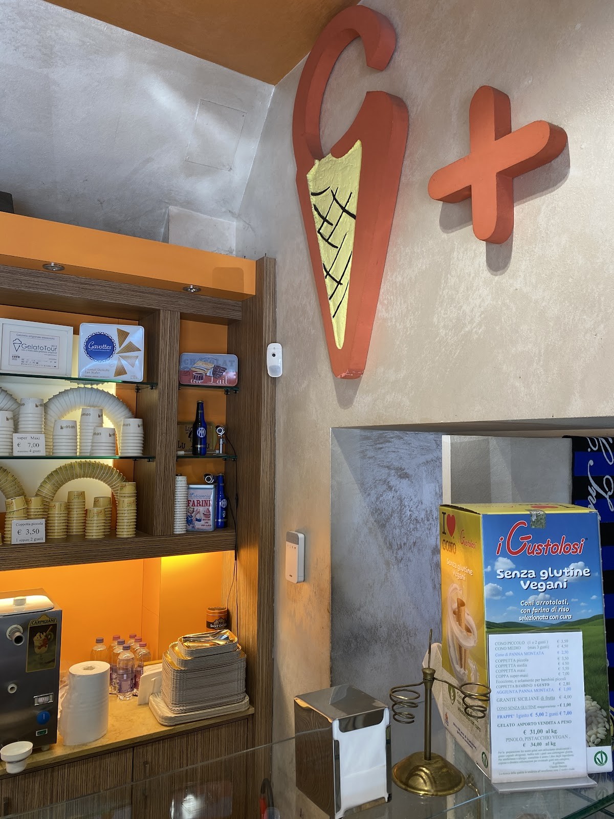 Lulù Gelato +: the place