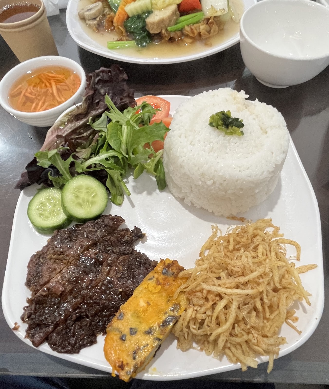 Simple Asian Vegetarian Cuisine: food & drinks