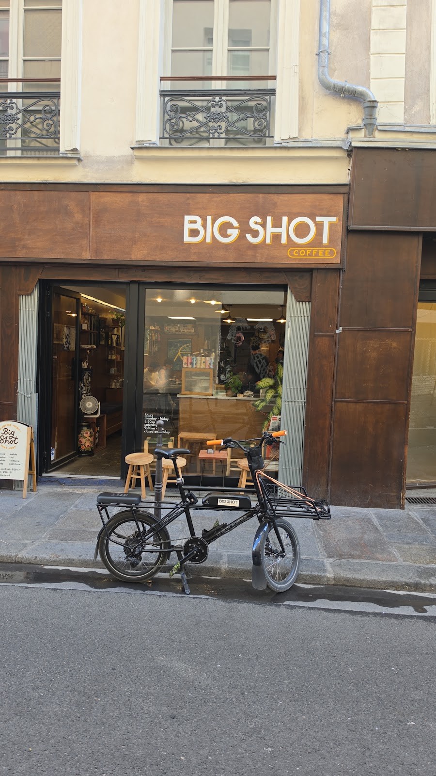Big Shot coffee: the place