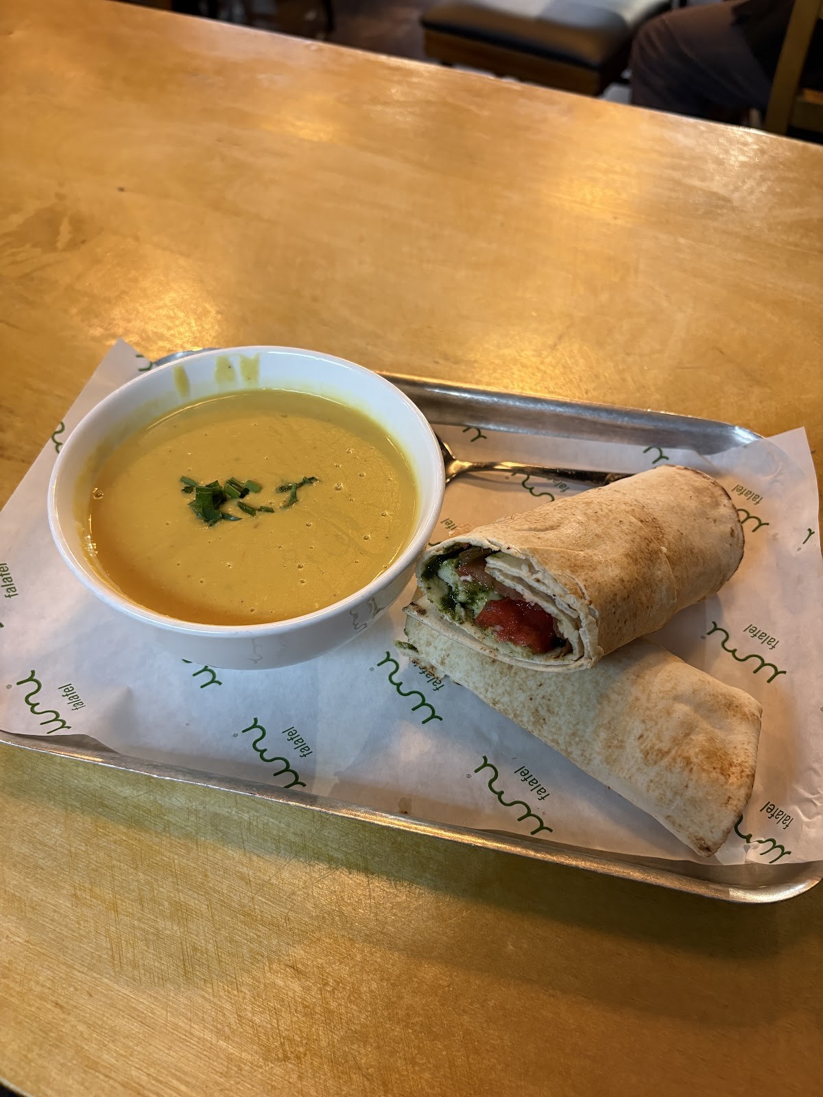 Umi Falafel - George's Street Arcade - Dublin 2: food & drinks