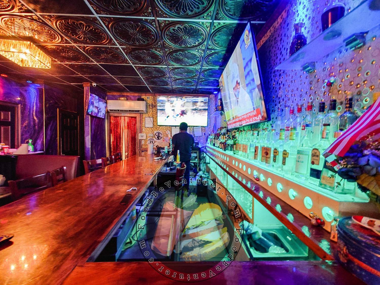 Hiwot Ethiopian Restaurant & Dream Lounge: the place