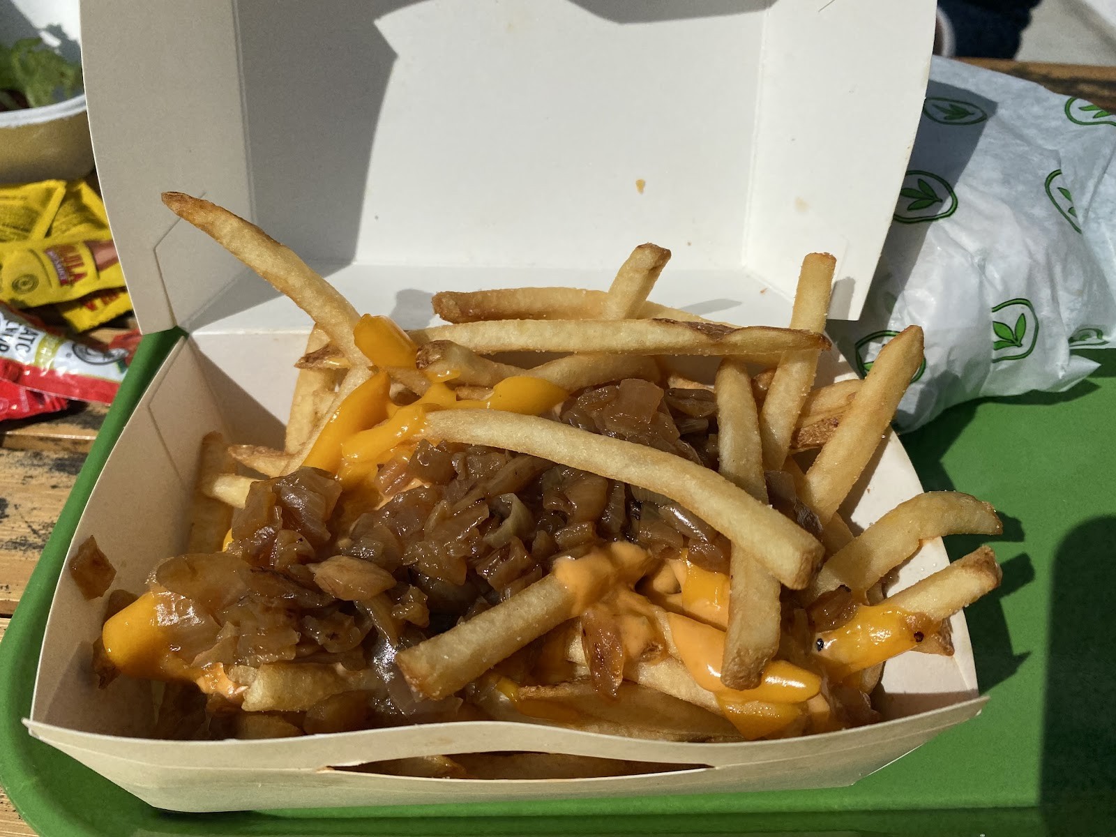 Plant Power Fast Food: food & drinks