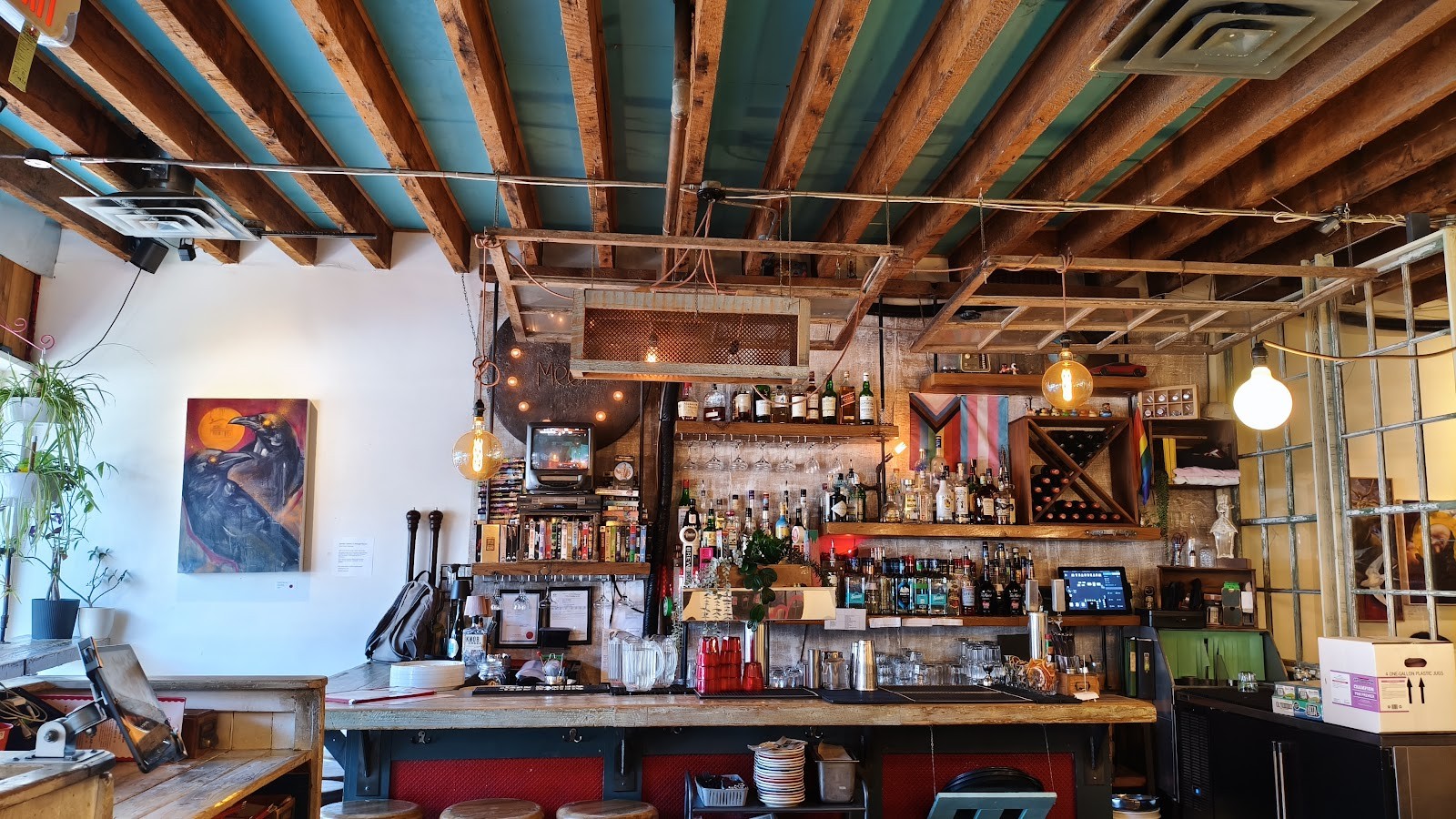 MeeT on Main: the place