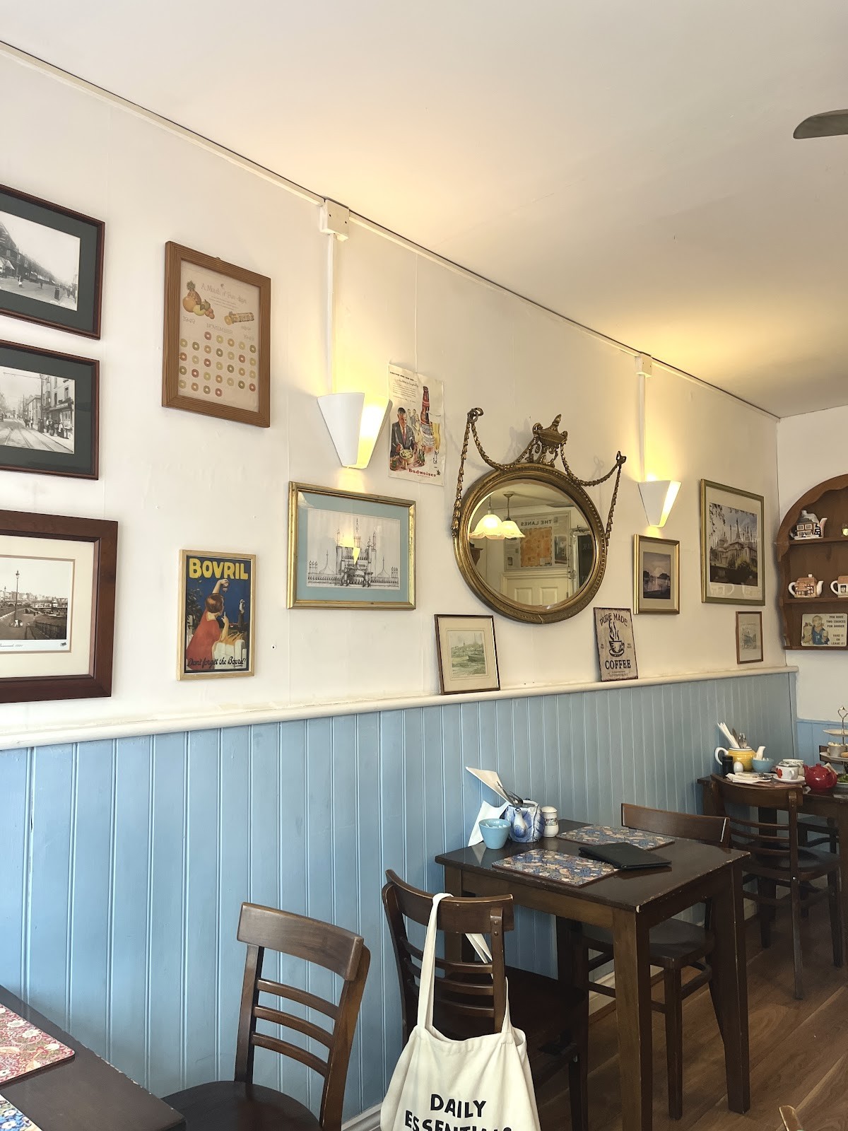 That Little Tea Shop in the Lanes: the place