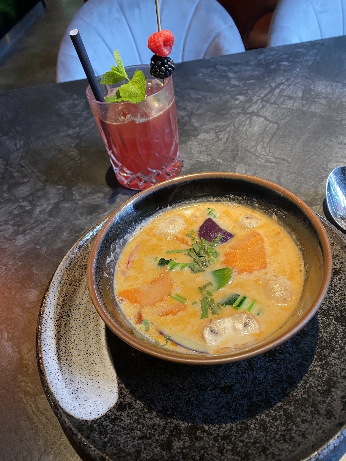 Ginya Veganes Restaurant: food & drinks