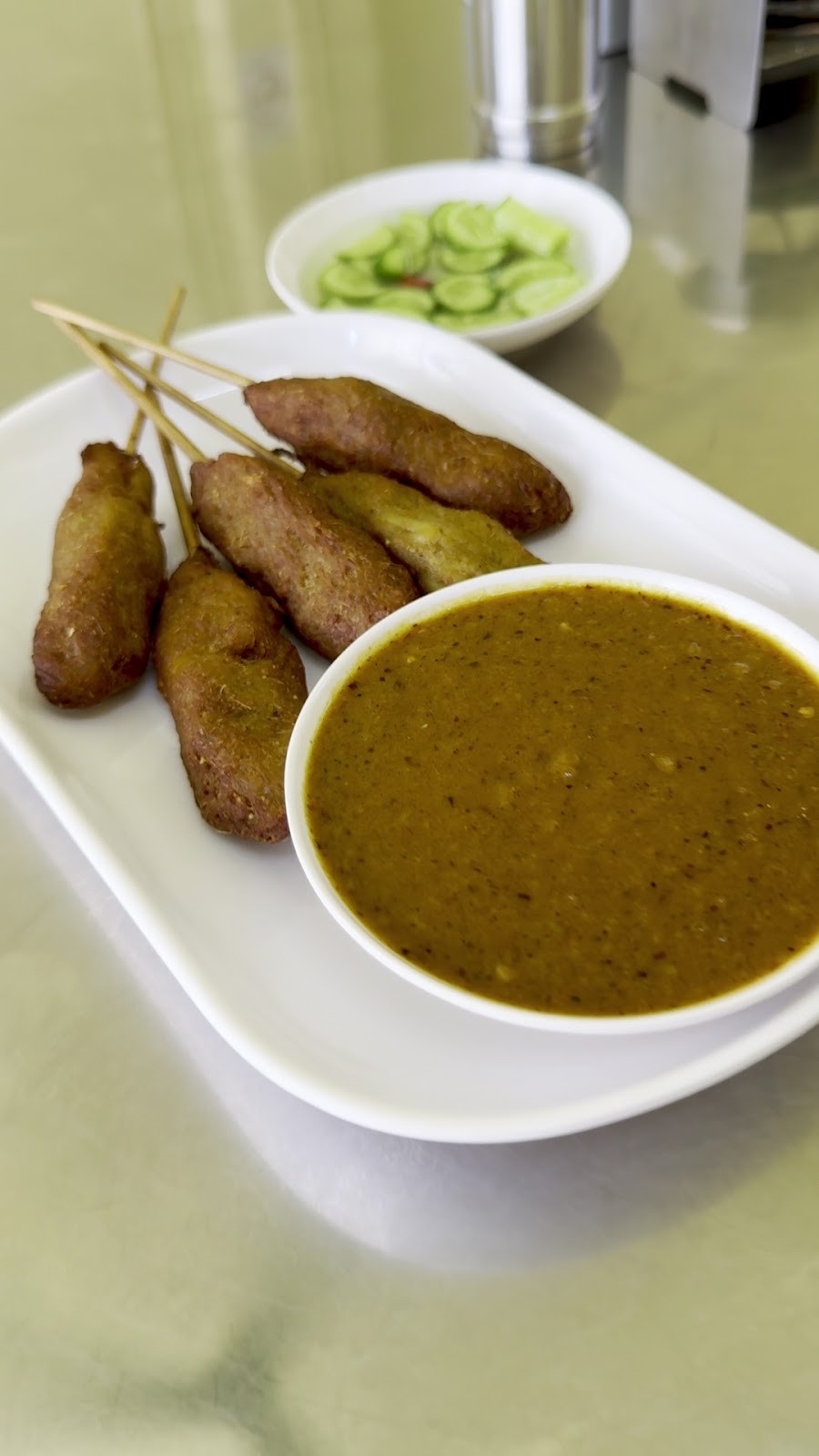 Thai Hom - ไทยหอม: food & drinks