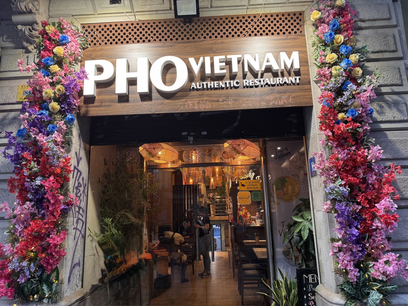 PHO VIETNAM (Muntaner) - Authentic Restaurant: the place