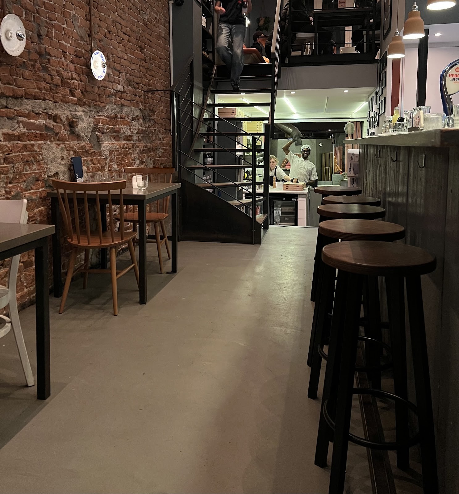 De Pizzabakkers Willemsparkweg: the place