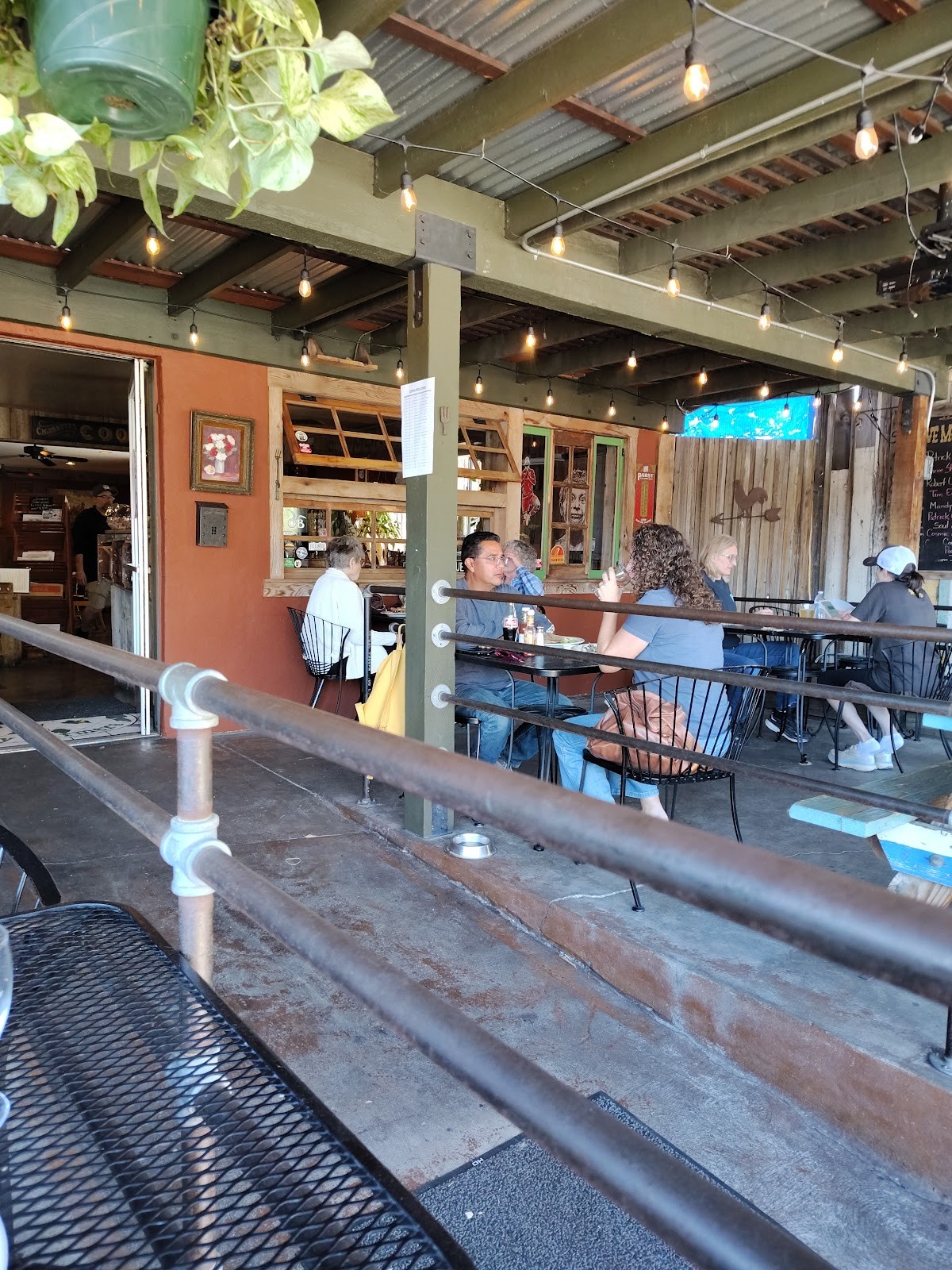 Nate's Garden Grill: the place