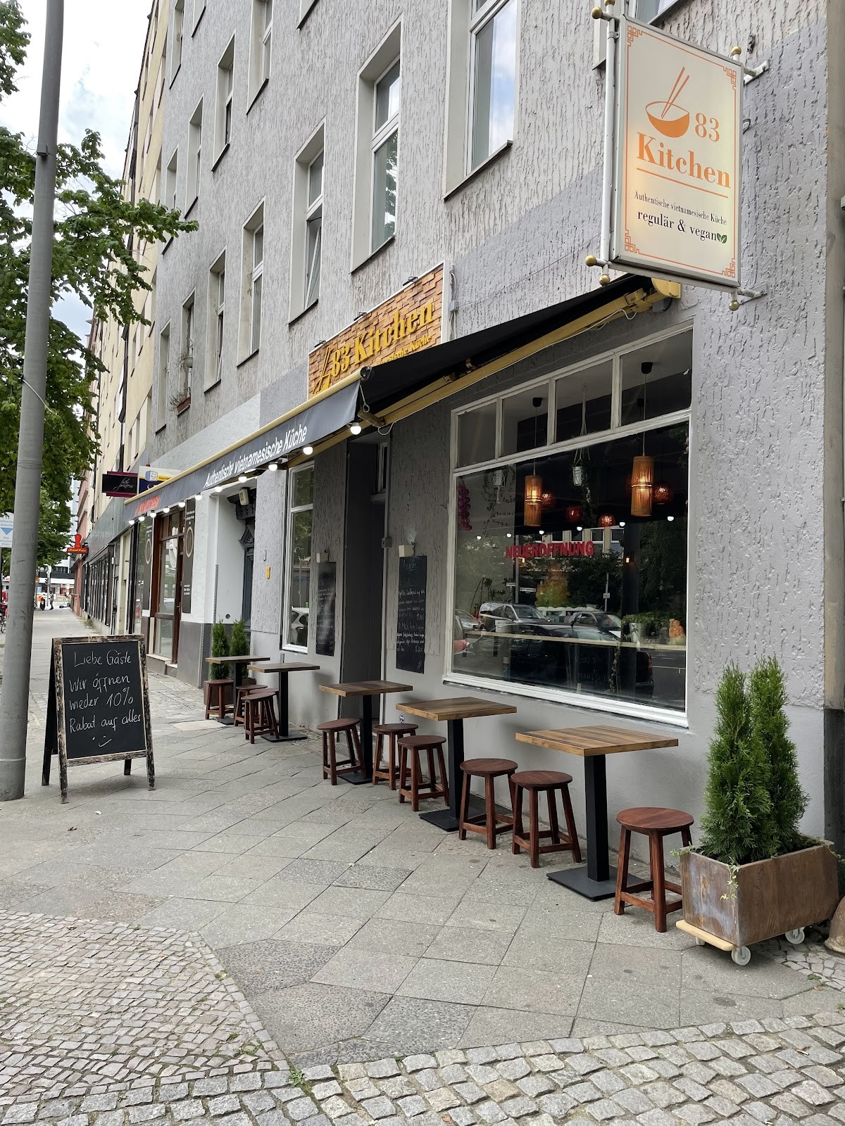 83 Kitchen Restaurant: the place