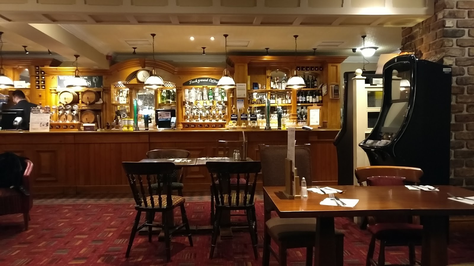 Toby Carvery Stoneycroft: the place