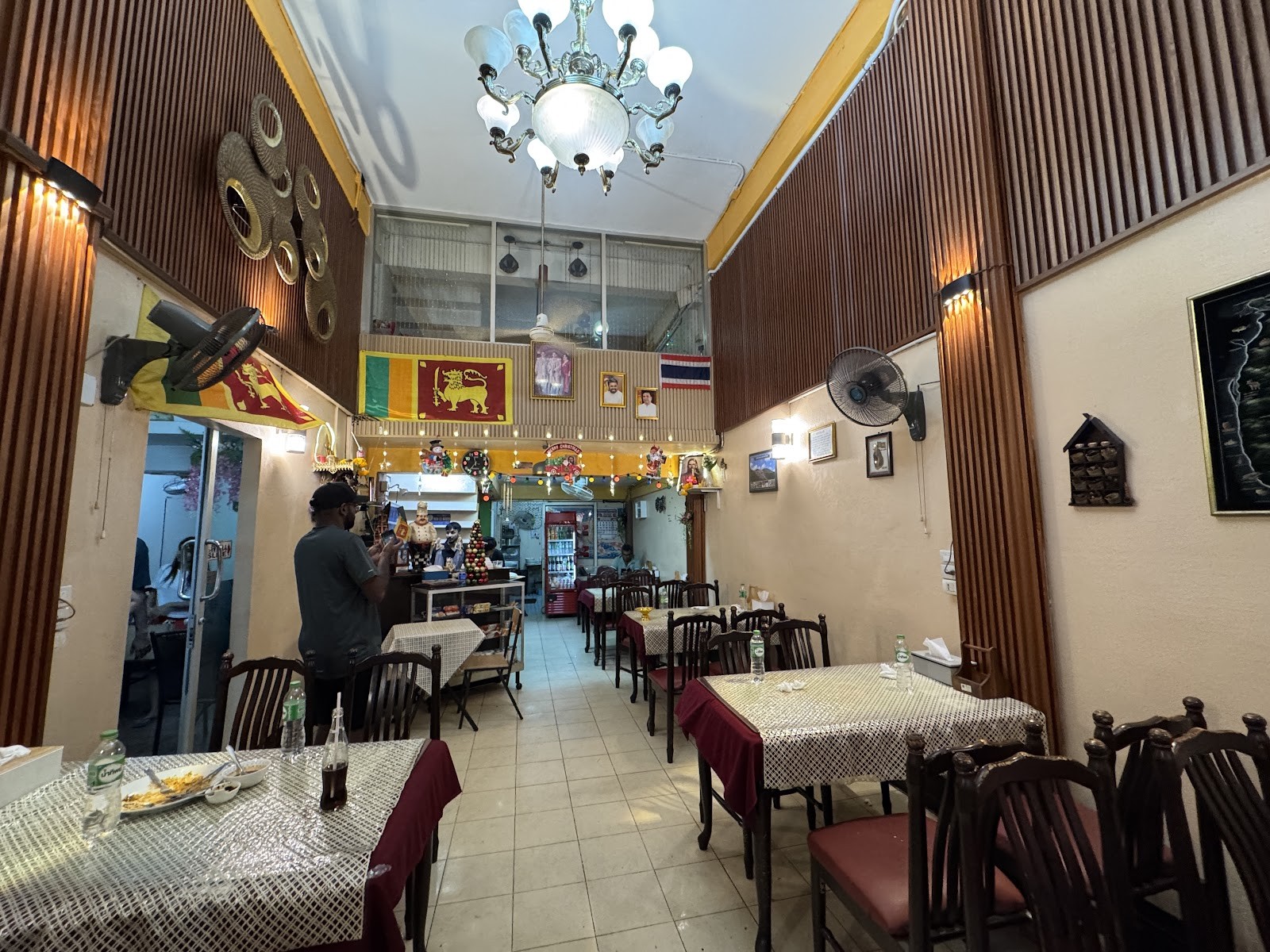 Manel Lanka: the place
