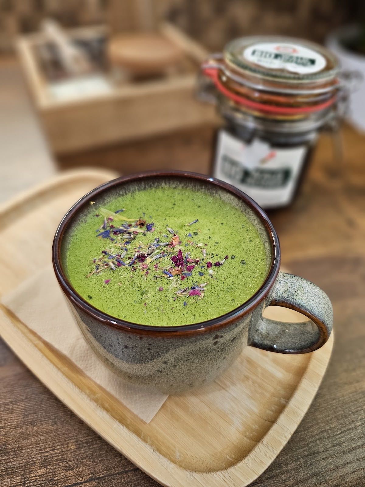 VIBE Superfood Bistro: food & drinks