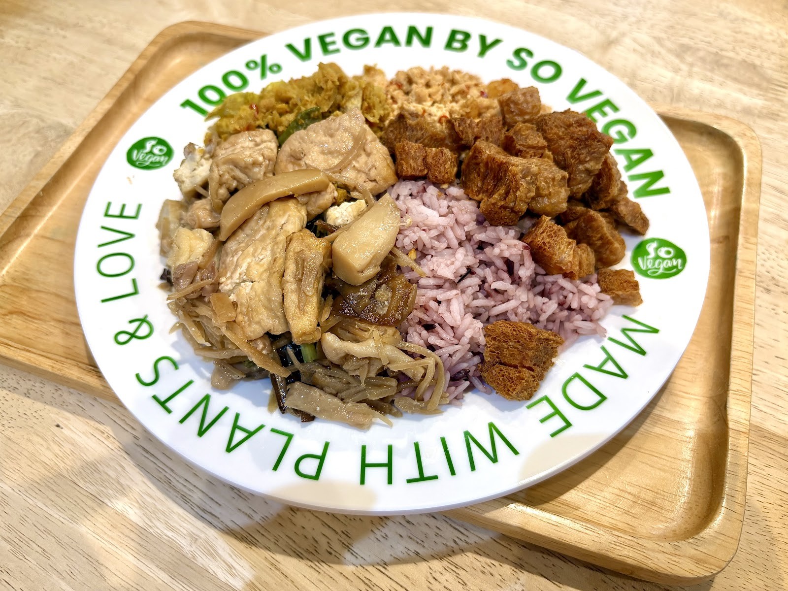 So Vegan - Century Onnut: food & drinks