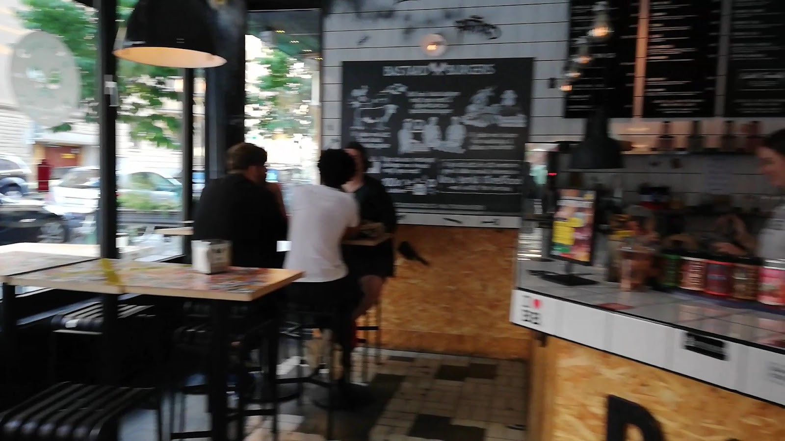 Bastard Burgers: the place