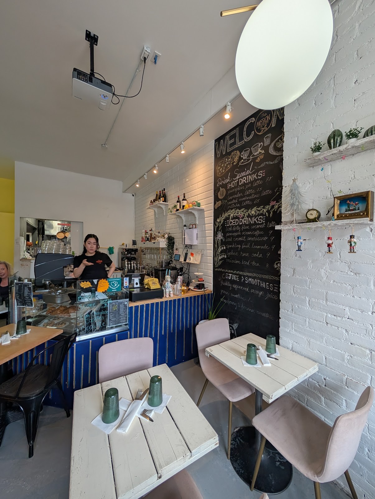 The Mission Eatery: the place
