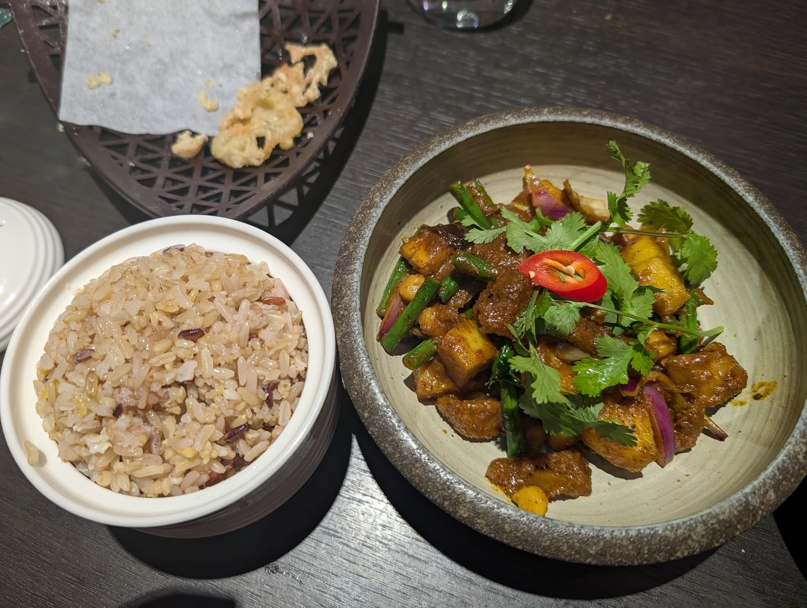Suissi Vegan Kitchen: food & drinks