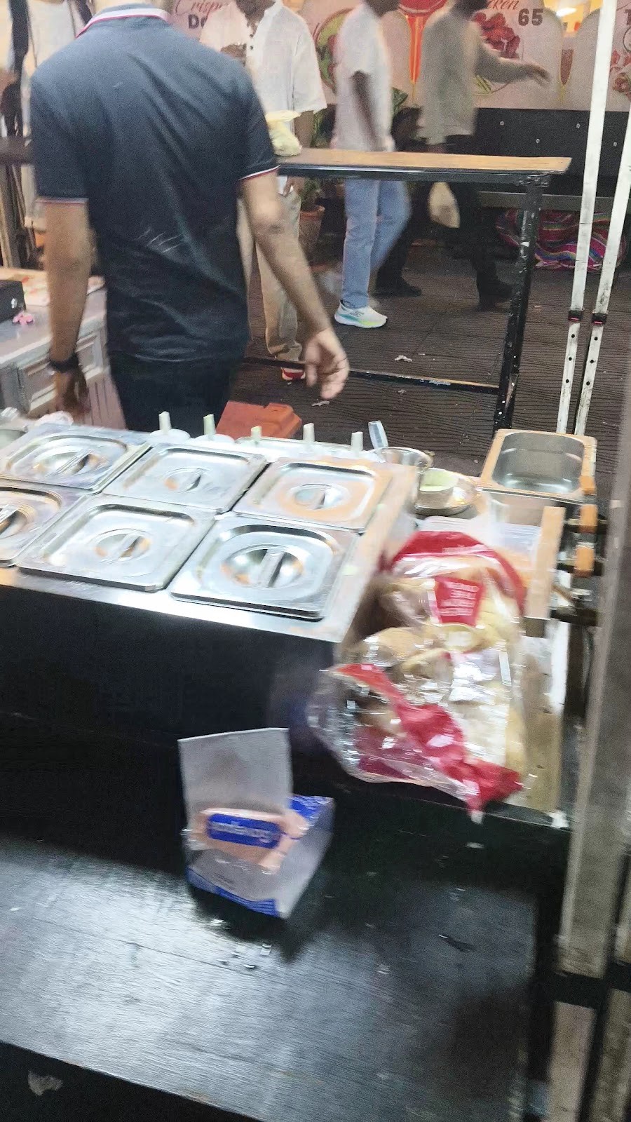 Kk Street Food 100% Pure Vegetarian Vegan: the place