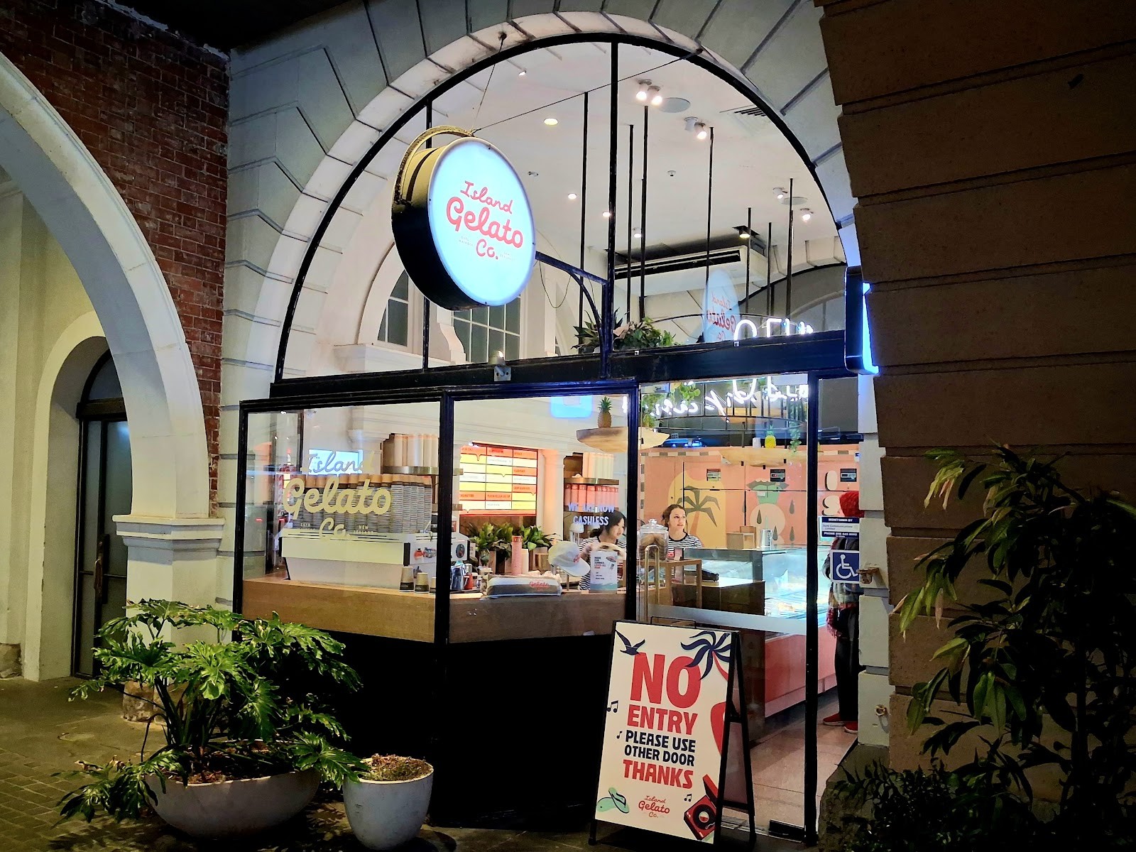 Island Gelato Co. CBD Ferry Terminal: the place