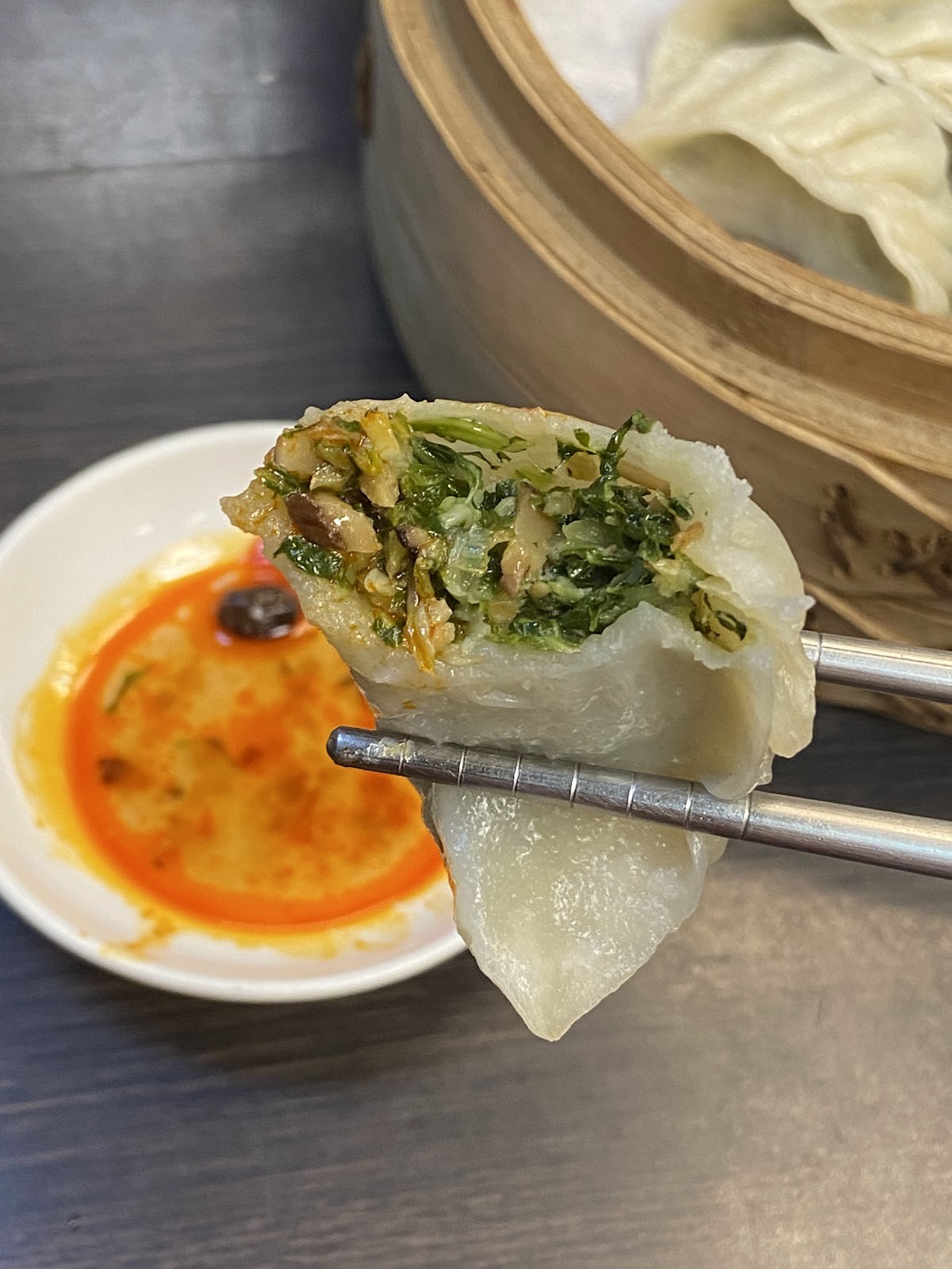 Xuě Lǐ Hóng 雪裏紅素食點心: food & drinks