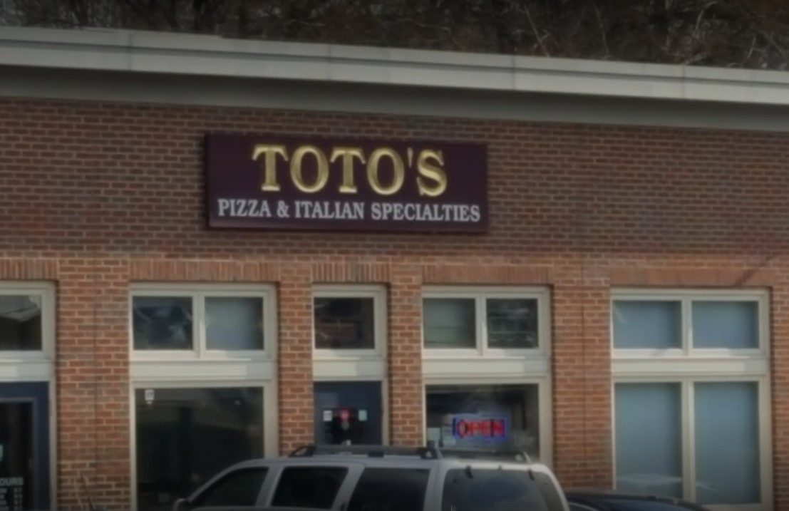 Toto's Pizzeria: the place