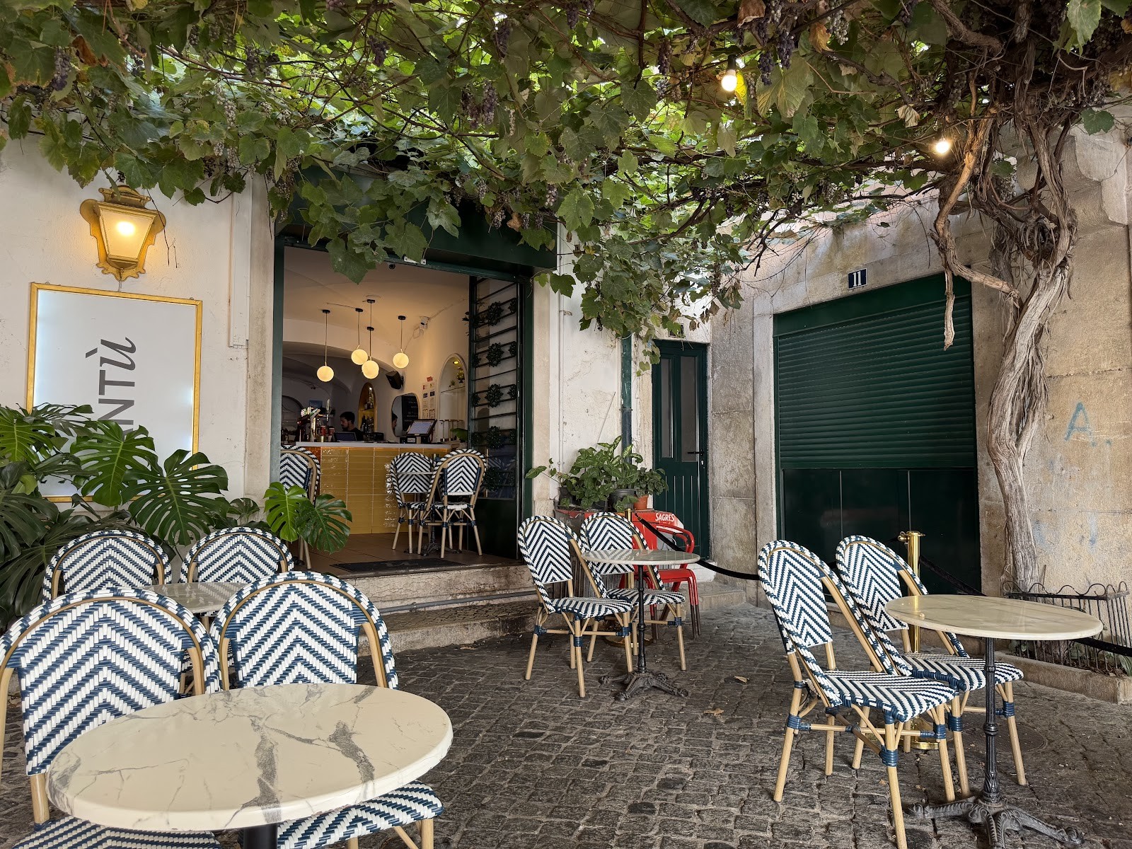 Antù Alfama: the place