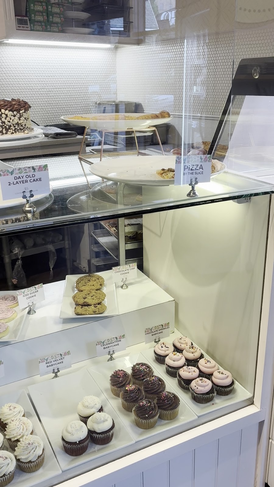 Petunia's Pies & Pastries: the place