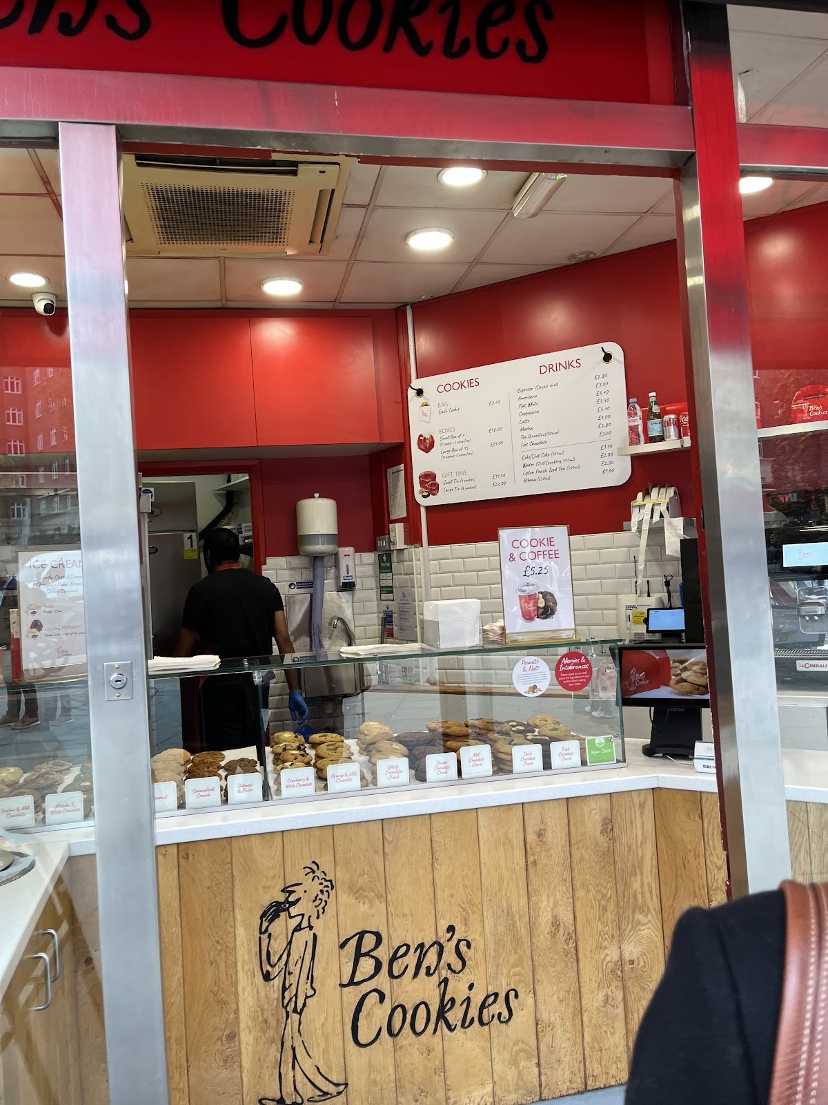 Ben's Cookies: the place