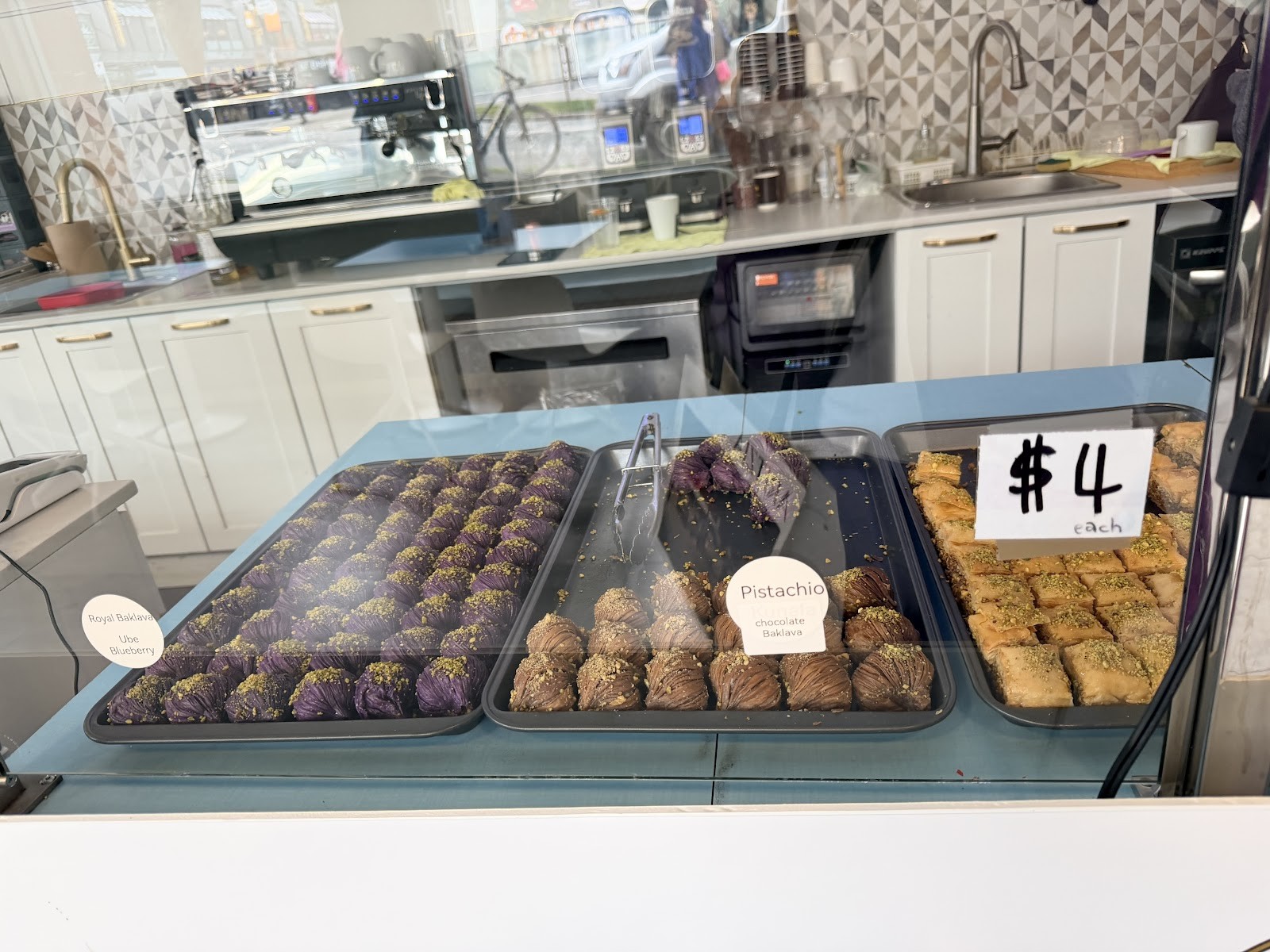 Bella Gelateria Gelato & Coffee: the place