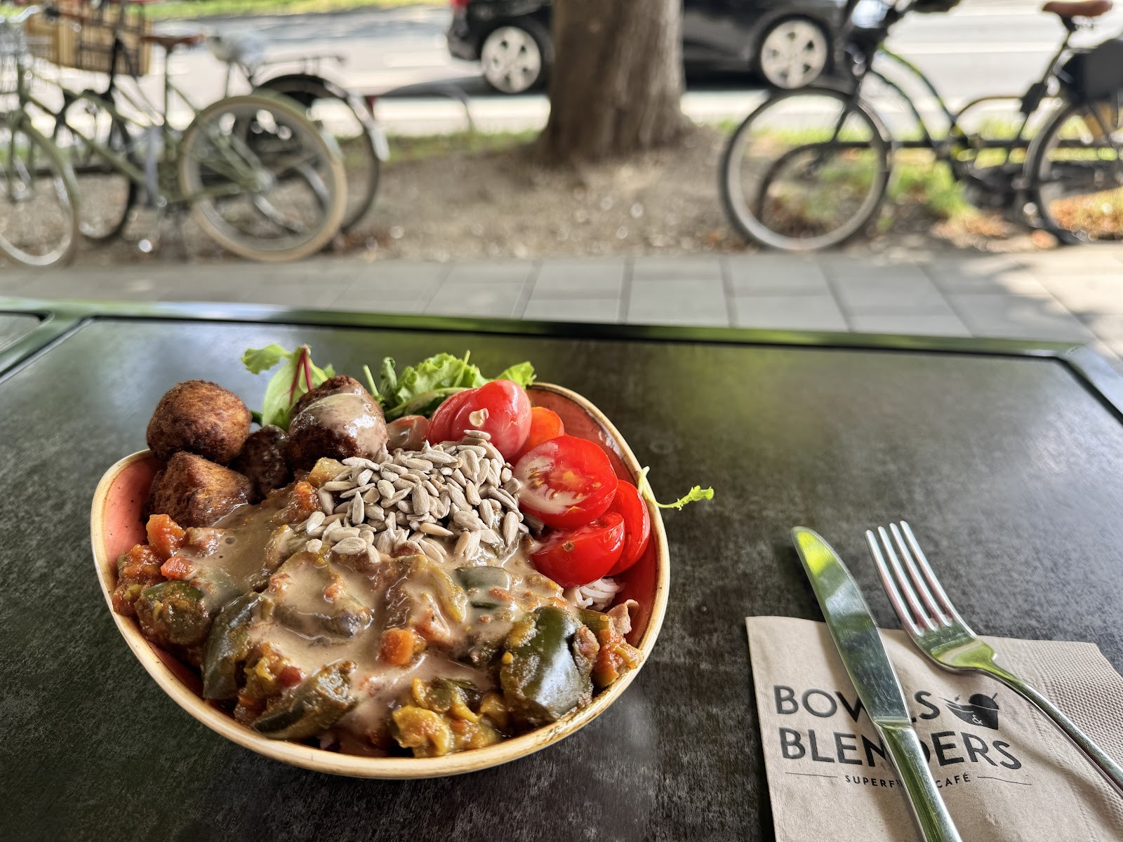 Bowls & Blenders: food & drinks