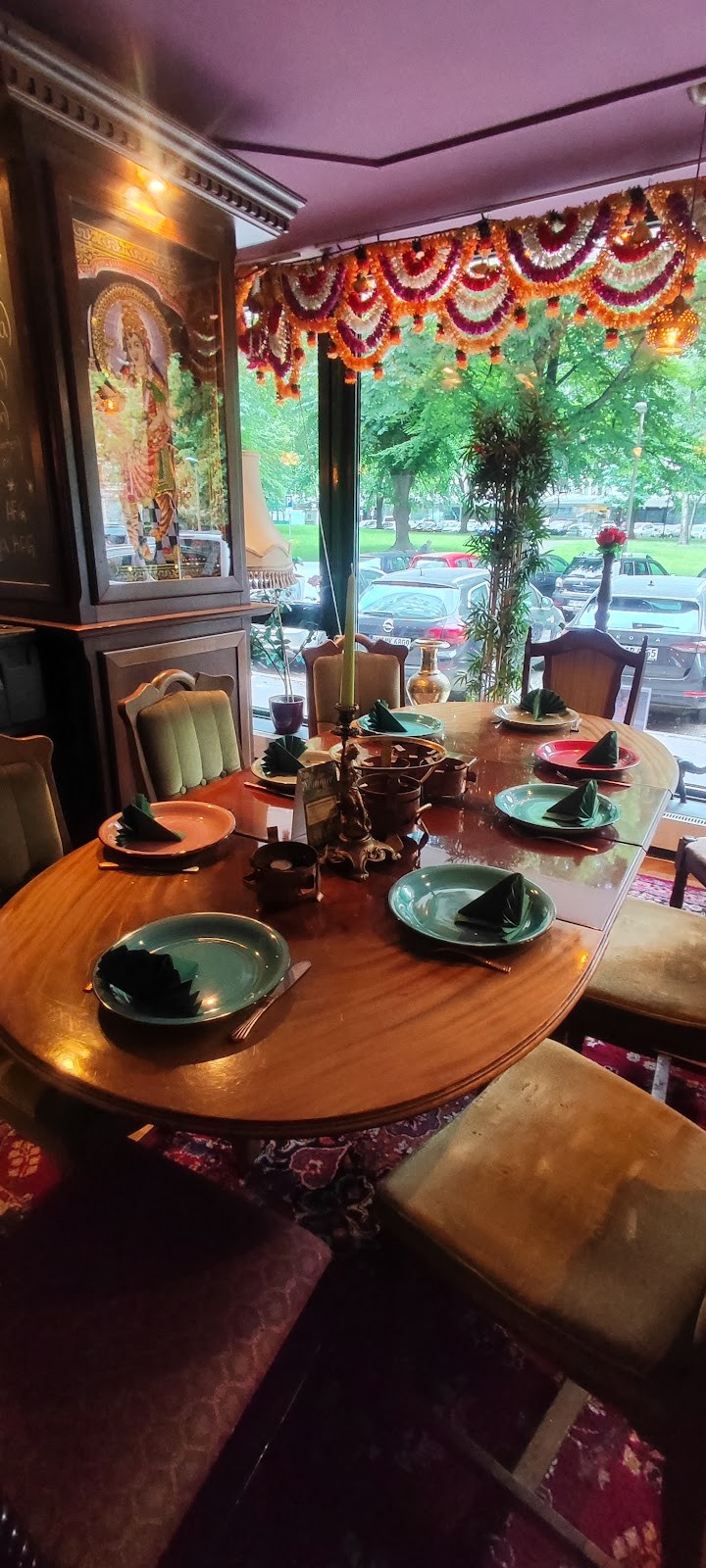 Maharani: the place