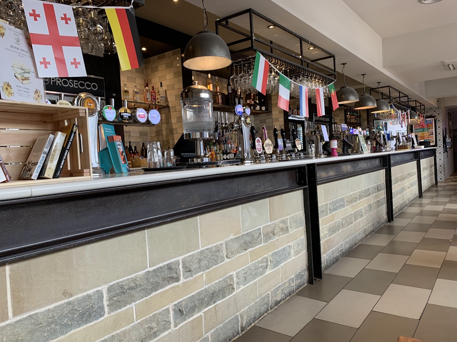 Clothiers Arms: the place