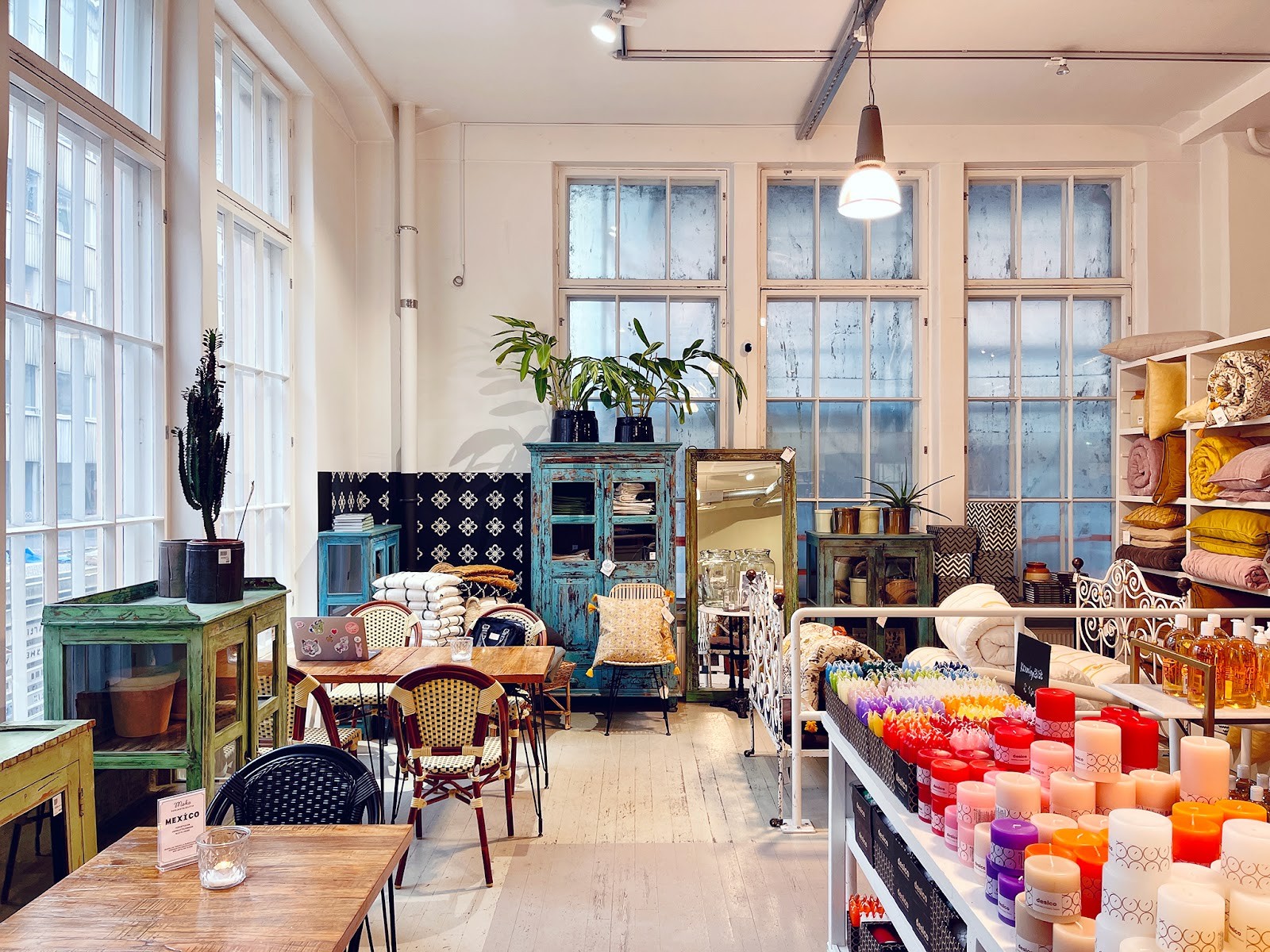 Moko Market Café & Store Punavuori: the place