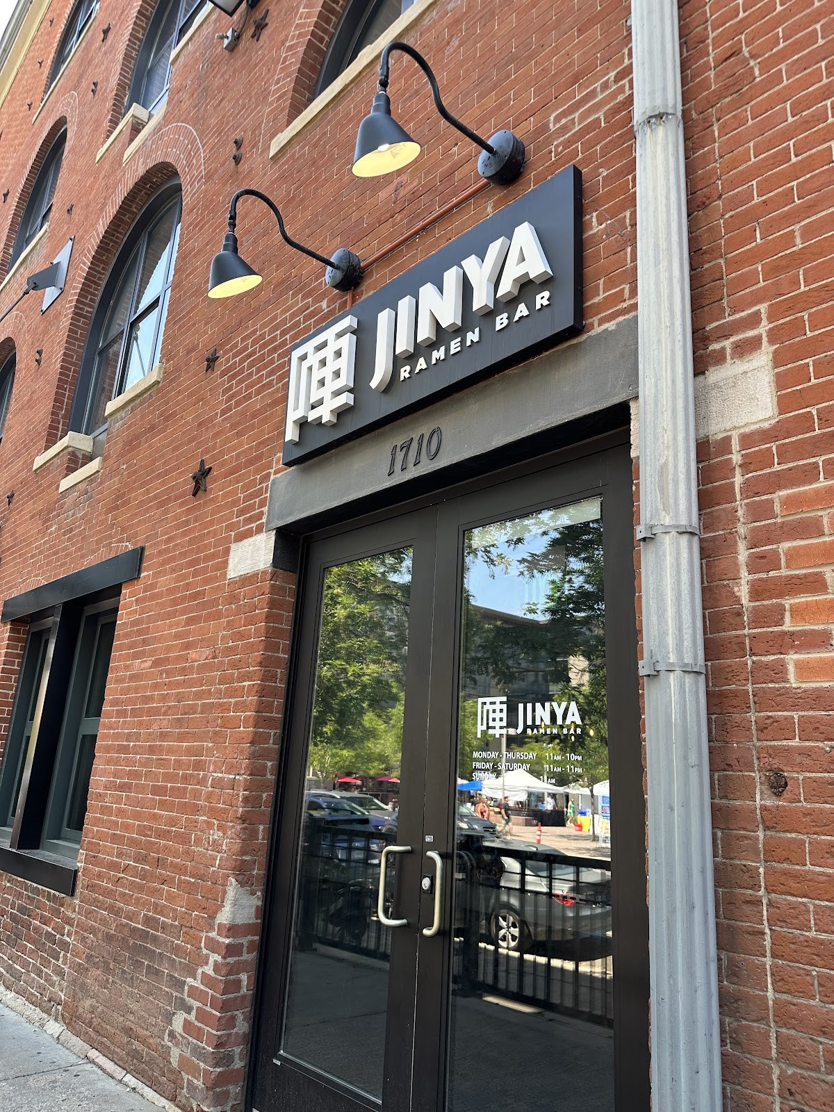 JINYA Ramen Bar: the place