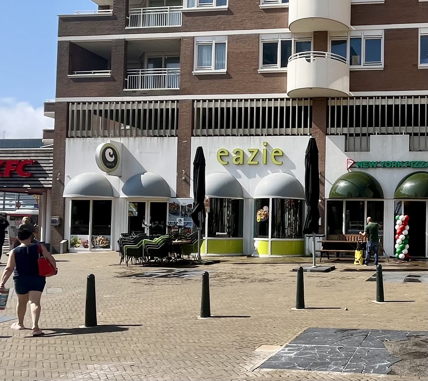 Eazie - Gevers Deynootweg: the place